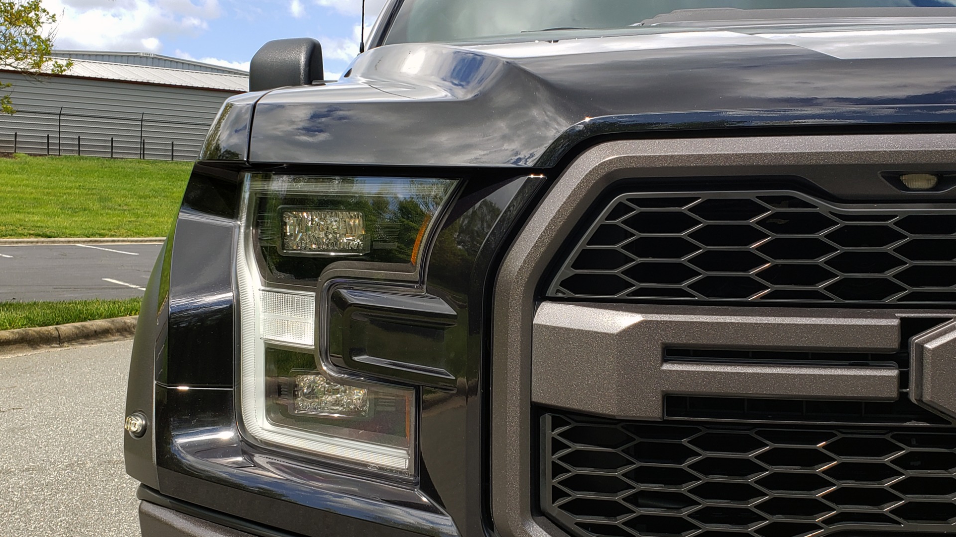 Used 2019 Ford F-150 RAPTOR CREW CAB 4X4 5.5' BOX / REMOTE START / TAILGATE STEP for sale Sold at Formula Imports in Charlotte NC 28227 22