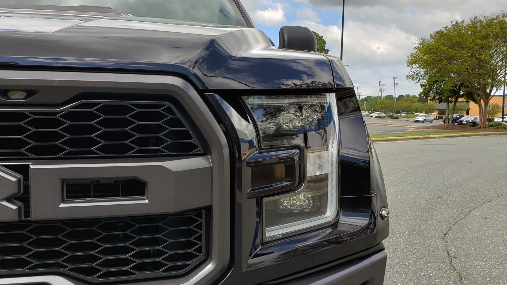 Used 2019 Ford F-150 RAPTOR CREW CAB 4X4 5.5' BOX / REMOTE START / TAILGATE STEP for sale Sold at Formula Imports in Charlotte NC 28227 23