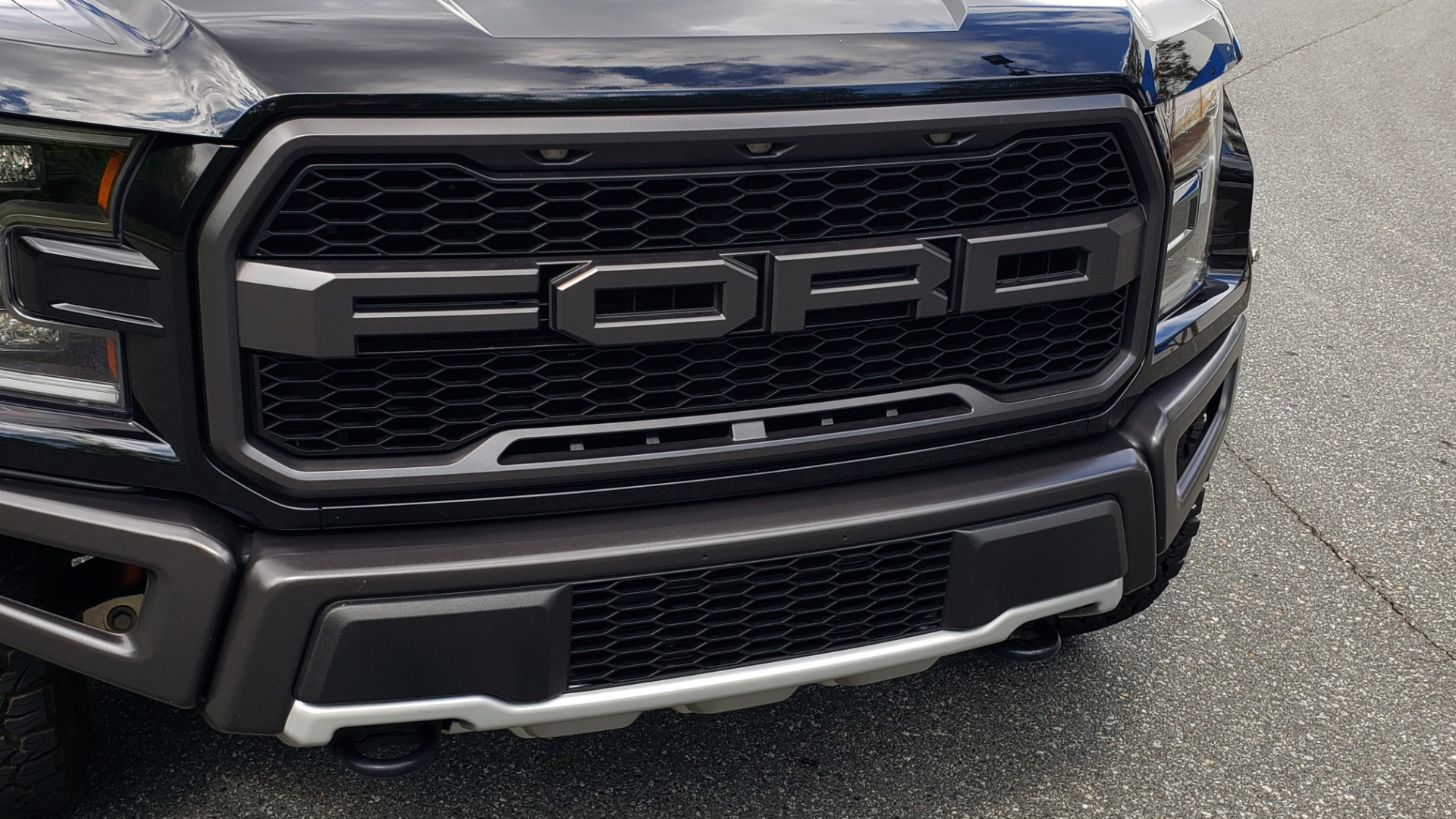 Used 2019 Ford F-150 RAPTOR CREW CAB 4X4 5.5' BOX / REMOTE START / TAILGATE STEP for sale Sold at Formula Imports in Charlotte NC 28227 24