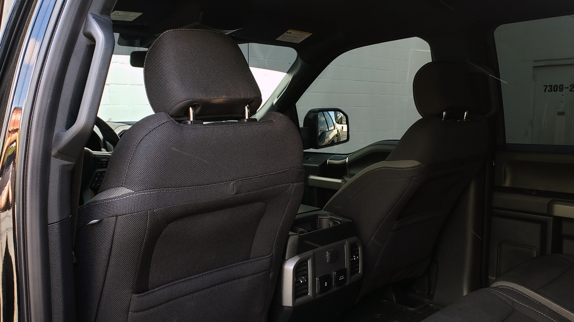 Used 2019 Ford F-150 RAPTOR CREW CAB 4X4 5.5' BOX / REMOTE START / TAILGATE STEP for sale Sold at Formula Imports in Charlotte NC 28227 61