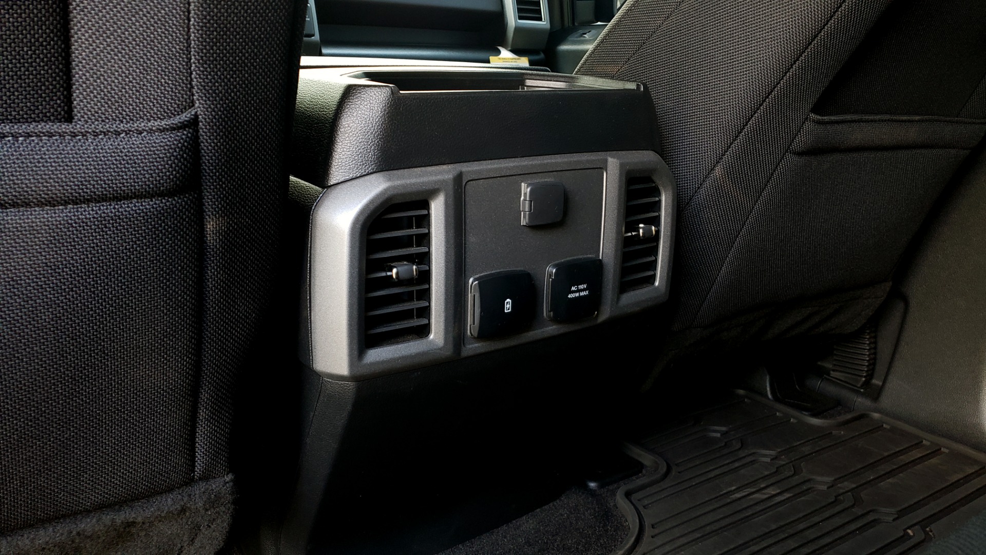 Used 2019 Ford F-150 RAPTOR CREW CAB 4X4 5.5' BOX / REMOTE START / TAILGATE STEP for sale Sold at Formula Imports in Charlotte NC 28227 62