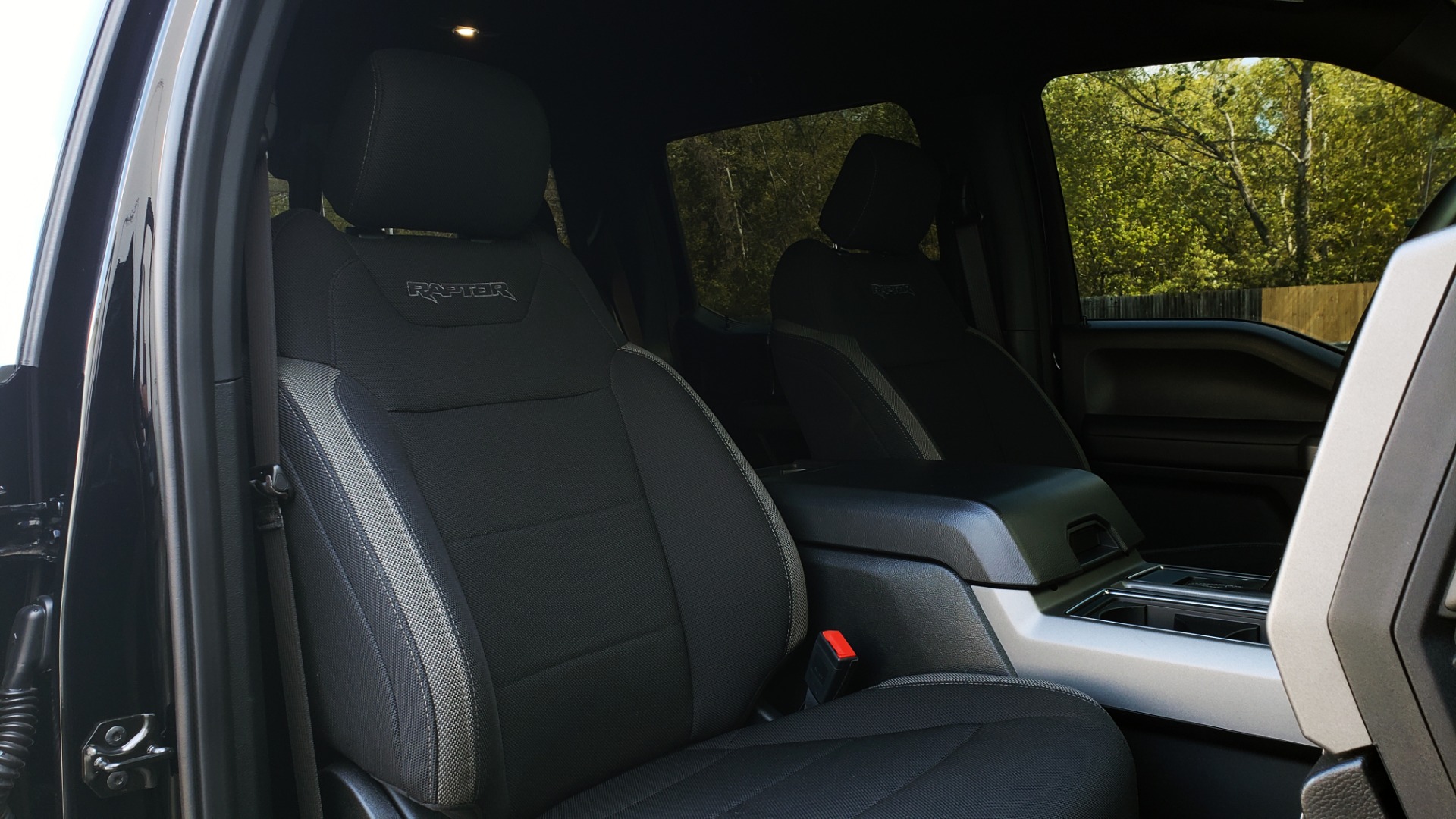 Used 2019 Ford F-150 RAPTOR CREW CAB 4X4 5.5' BOX / REMOTE START / TAILGATE STEP for sale Sold at Formula Imports in Charlotte NC 28227 66