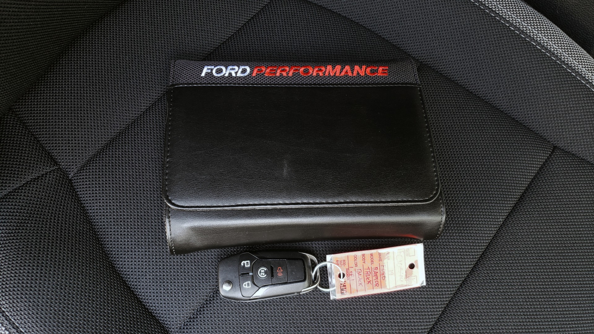 Used 2019 Ford F-150 RAPTOR CREW CAB 4X4 5.5' BOX / REMOTE START / TAILGATE STEP for sale Sold at Formula Imports in Charlotte NC 28227 93