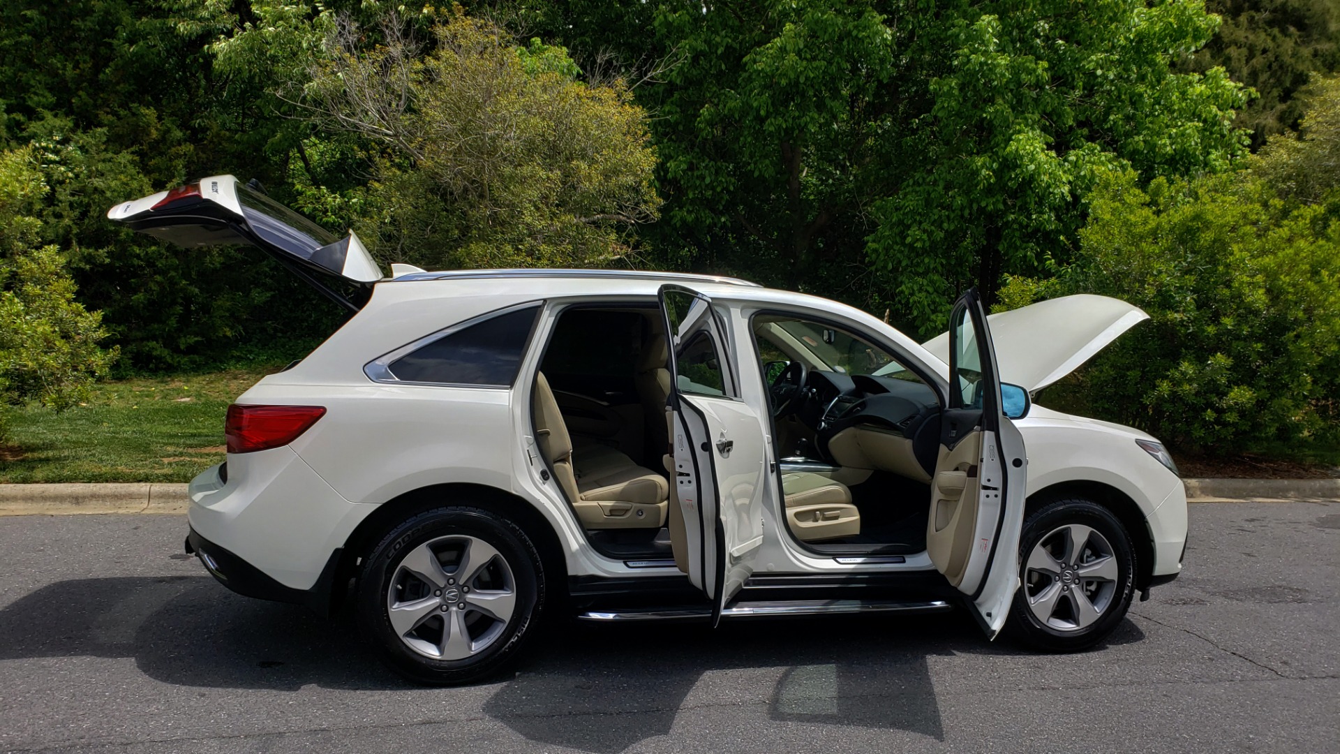 Used 2014 Acura MDX AWD / NAV / SUNROOF / 3-ROW / REARVIEW / PREMIUM SND for sale Sold at Formula Imports in Charlotte NC 28227 11