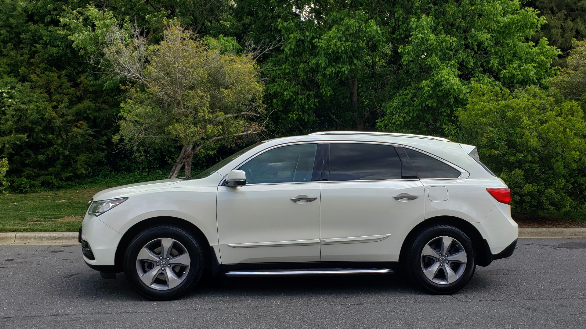 Used 2014 Acura MDX AWD / NAV / SUNROOF / 3-ROW / REARVIEW / PREMIUM SND for sale Sold at Formula Imports in Charlotte NC 28227 2