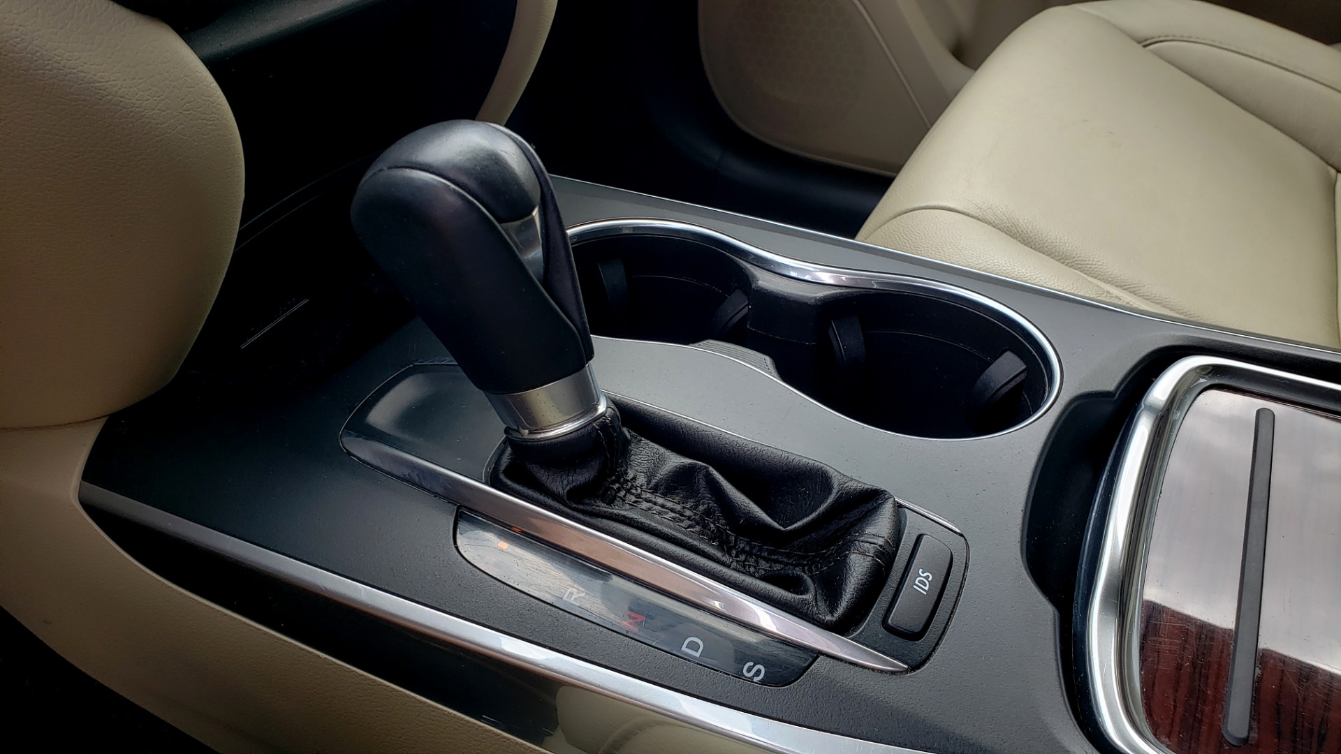 Used 2014 Acura MDX AWD / NAV / SUNROOF / 3-ROW / REARVIEW / PREMIUM SND for sale Sold at Formula Imports in Charlotte NC 28227 53