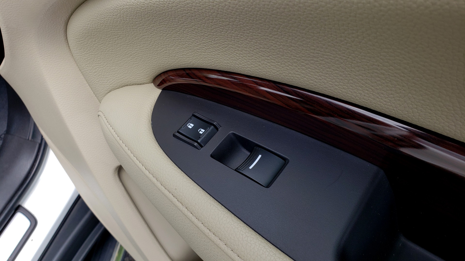 Used 2014 Acura MDX AWD / NAV / SUNROOF / 3-ROW / REARVIEW / PREMIUM SND for sale Sold at Formula Imports in Charlotte NC 28227 74