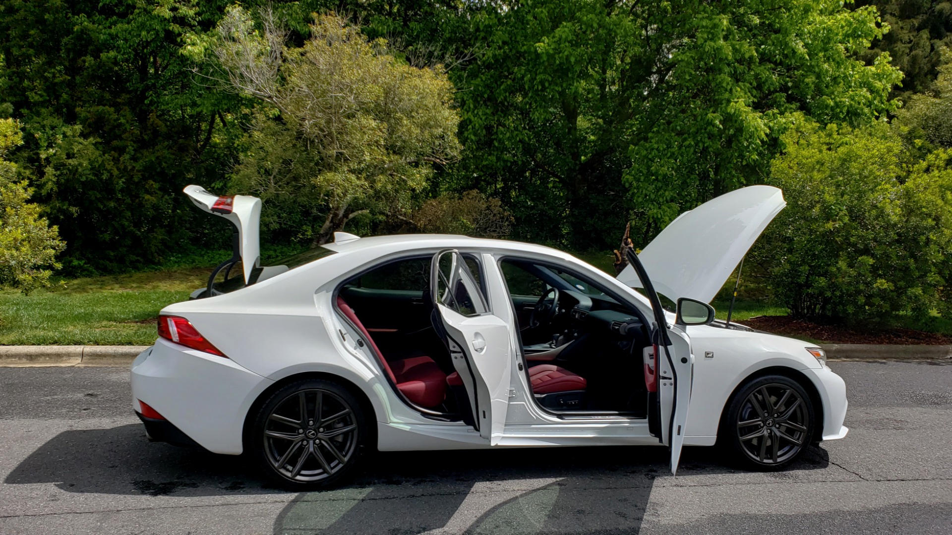 Used 2014 Lexus IS 350 F-SPORT / NAV / SUNROOF / REARVIEW / BSM / MARK LEV SND for sale Sold at Formula Imports in Charlotte NC 28227 11