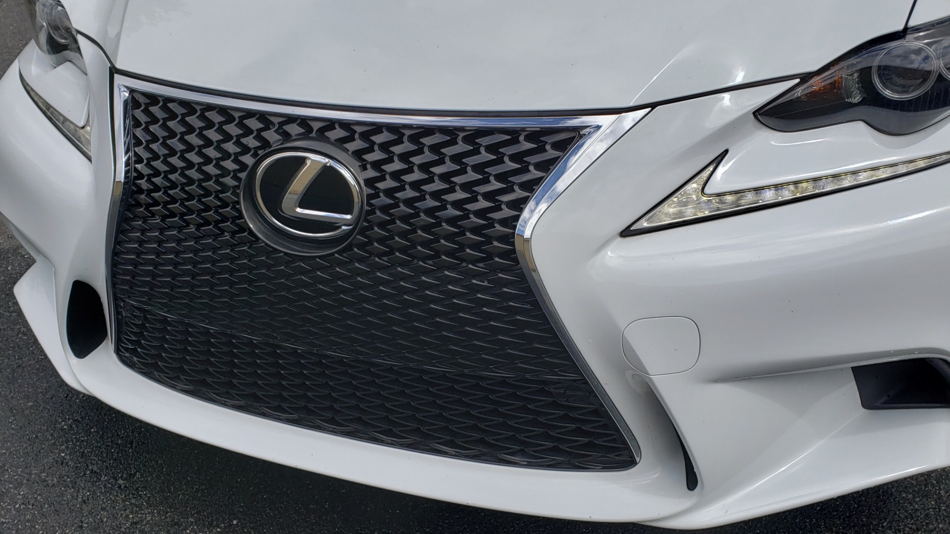 Used 2014 Lexus IS 350 F-SPORT / NAV / SUNROOF / REARVIEW / BSM / MARK LEV SND for sale Sold at Formula Imports in Charlotte NC 28227 21