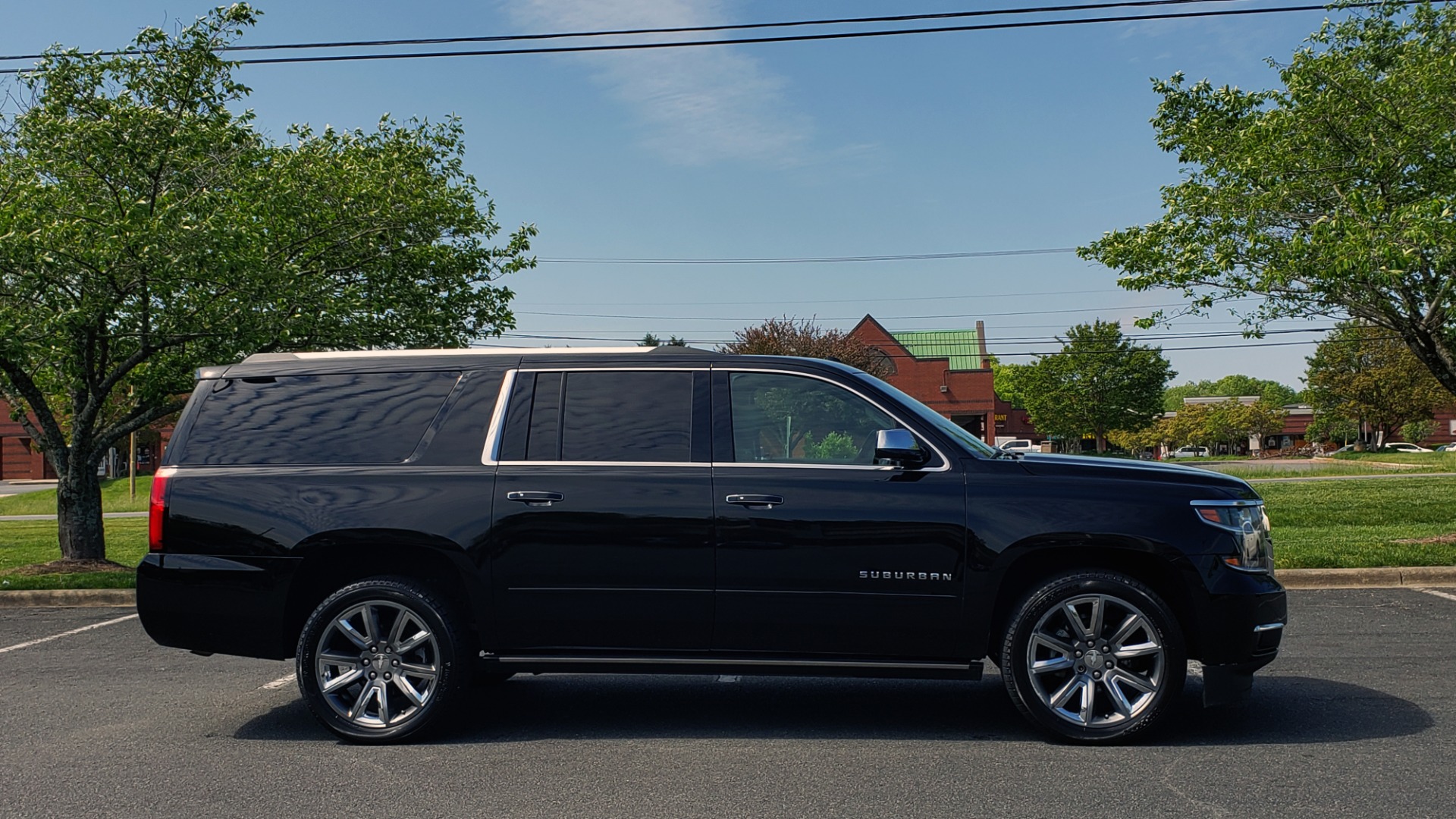 Used 2016 Chevrolet SUBURBAN LTZ 4WD / ENTERTAIN / TRAILER PKG / SNRF / NAV / CAMERA / 3-ROW for sale Sold at Formula Imports in Charlotte NC 28227 5