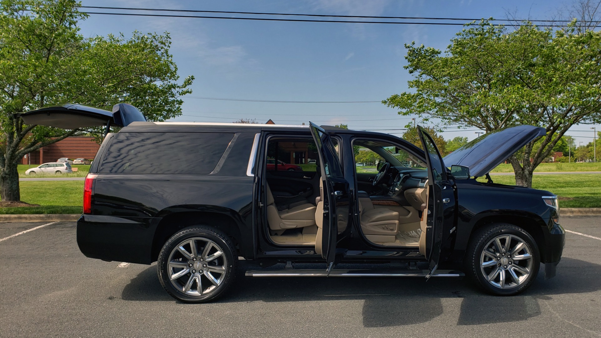 Used 2016 Chevrolet SUBURBAN LTZ 4WD / ENTERTAIN / TRAILER PKG / SNRF / NAV / CAMERA / 3-ROW for sale Sold at Formula Imports in Charlotte NC 28227 9