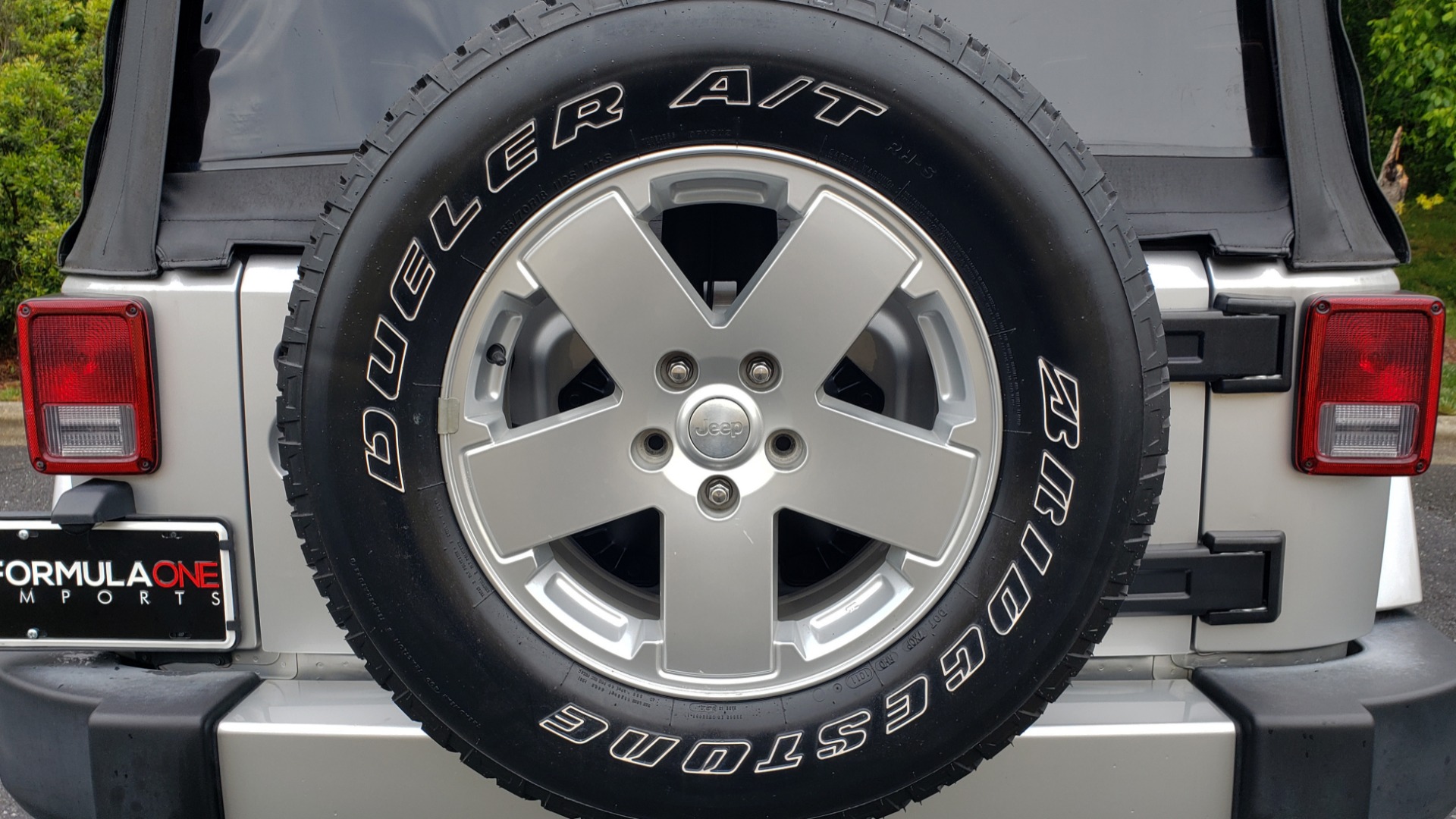 Used 2011 Jeep WRANGLER UNLIMITED SAHARA 4WD / 3-PC FREEDOM TOP / 6-SPD MANUAL for sale Sold at Formula Imports in Charlotte NC 28227 29