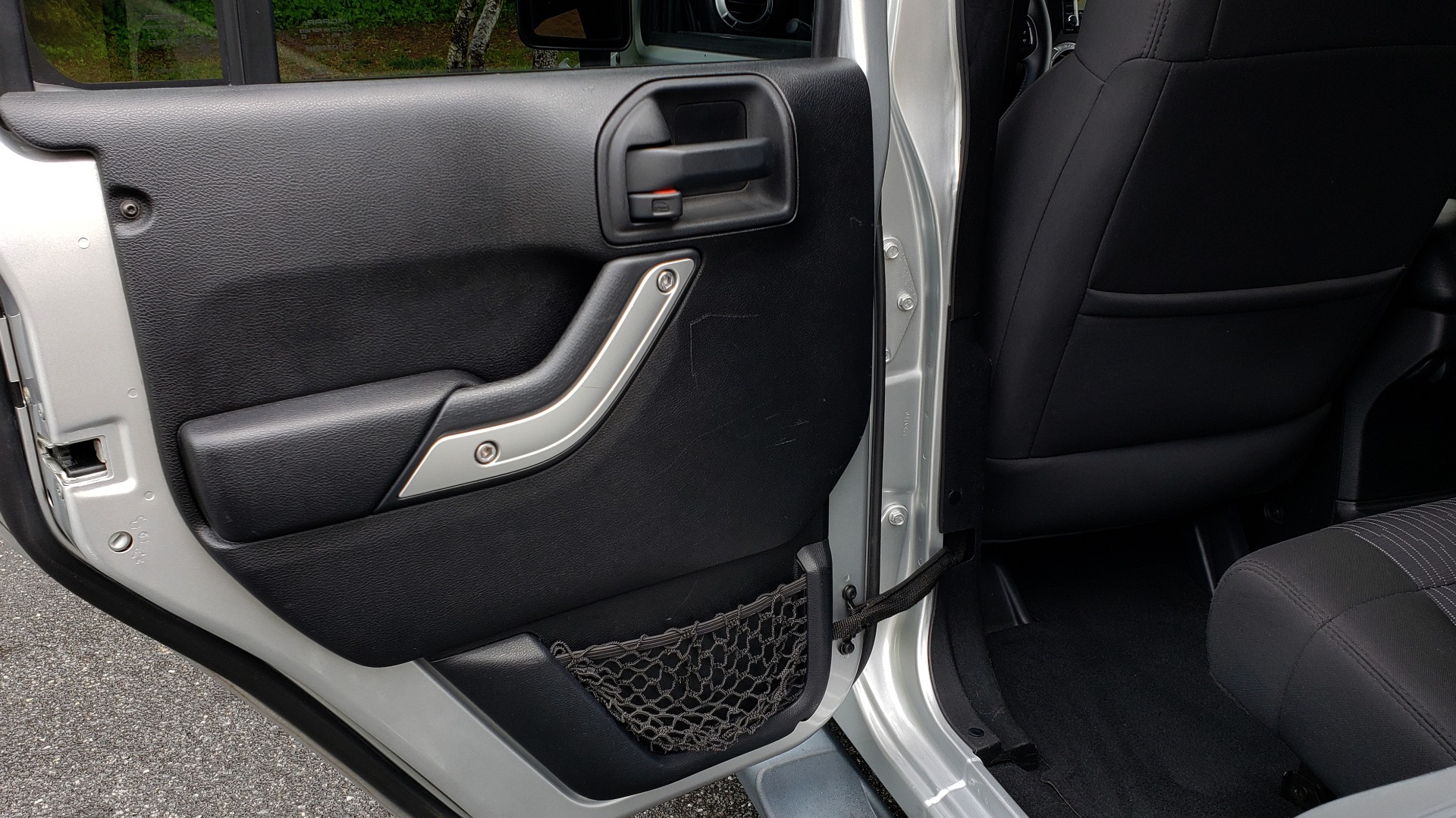 Used 2011 Jeep WRANGLER UNLIMITED SAHARA 4WD / 3-PC FREEDOM TOP / 6-SPD MANUAL for sale Sold at Formula Imports in Charlotte NC 28227 51