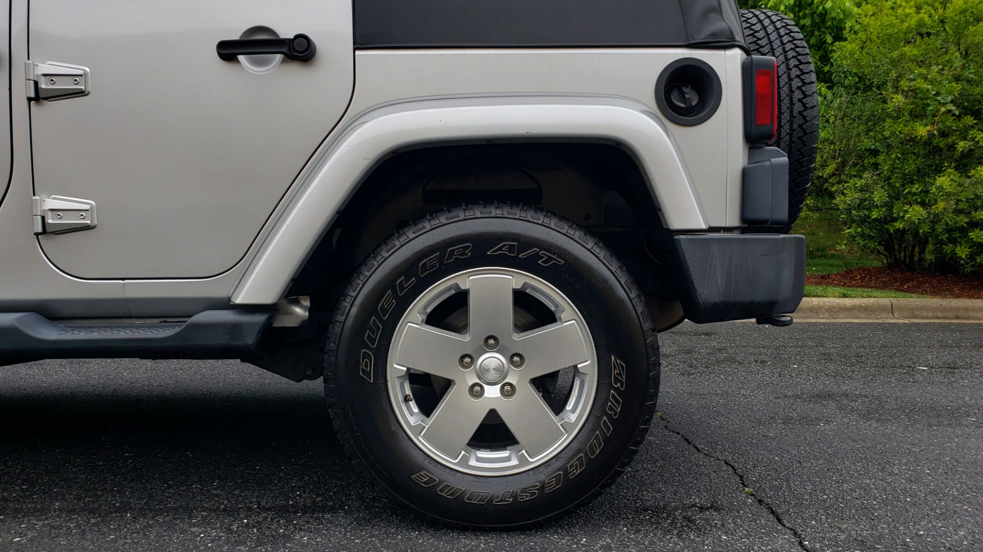 Used 2011 Jeep WRANGLER UNLIMITED SAHARA 4WD / 3-PC FREEDOM TOP / 6-SPD MANUAL for sale Sold at Formula Imports in Charlotte NC 28227 70