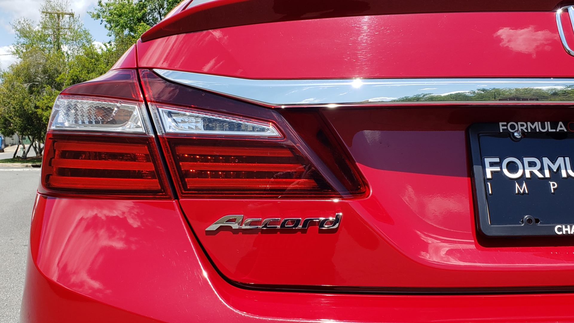 Used 2016 Honda ACCORD SEDAN SPORT / 4-CYL / CVT TRANS / SPOILER / 19IN ALLOY WHEELS for sale Sold at Formula Imports in Charlotte NC 28227 25