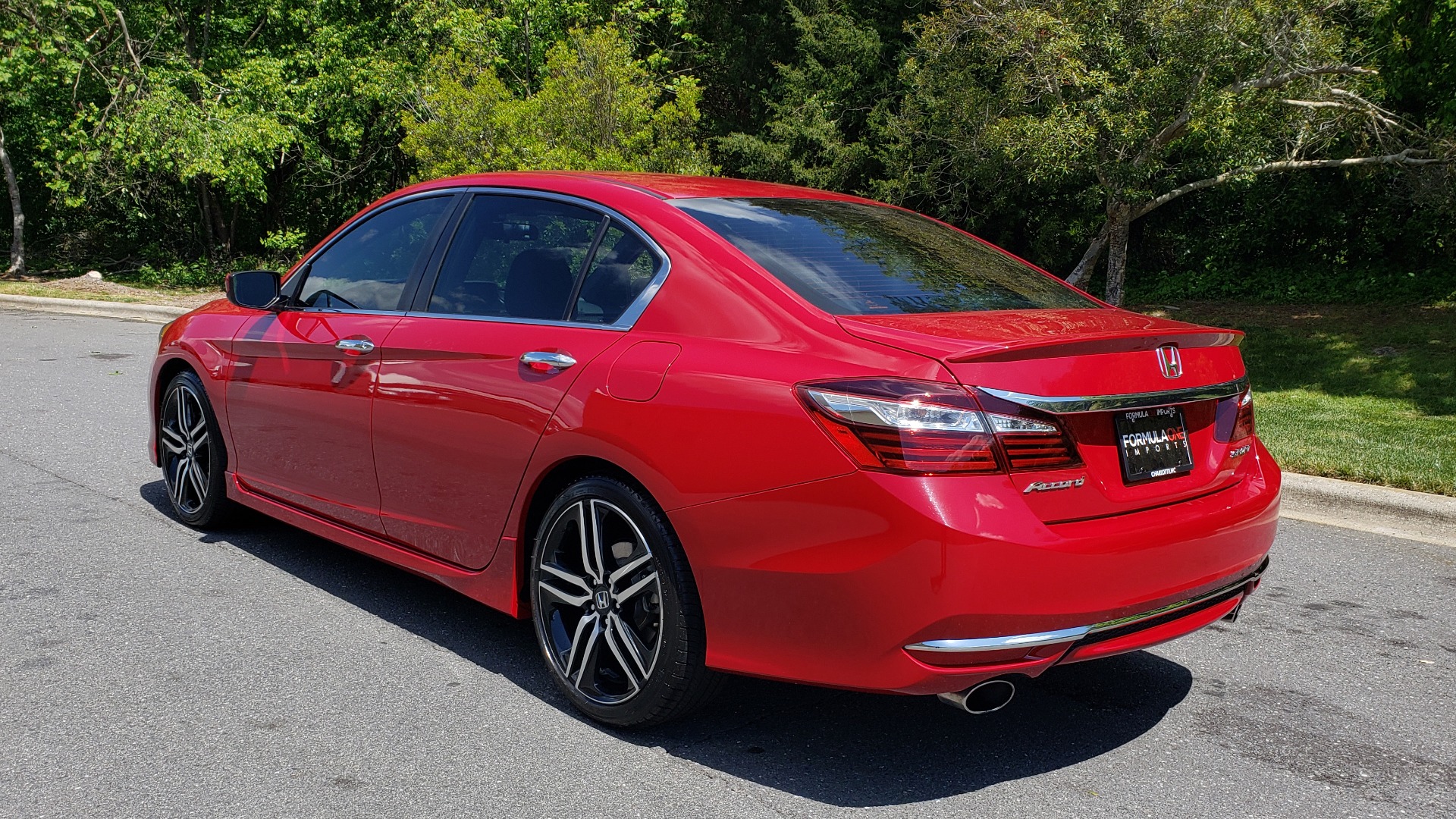 Used 2016 Honda ACCORD SEDAN SPORT / 4-CYL / CVT TRANS / SPOILER / 19IN ALLOY WHEELS for sale Sold at Formula Imports in Charlotte NC 28227 3