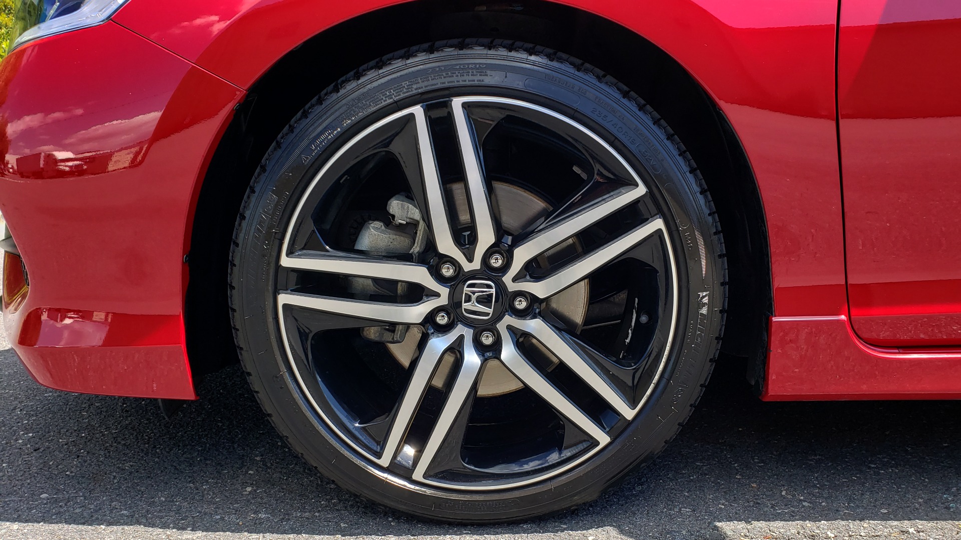 Used 2016 Honda ACCORD SEDAN SPORT / 4-CYL / CVT TRANS / SPOILER / 19IN ALLOY WHEELS for sale Sold at Formula Imports in Charlotte NC 28227 73
