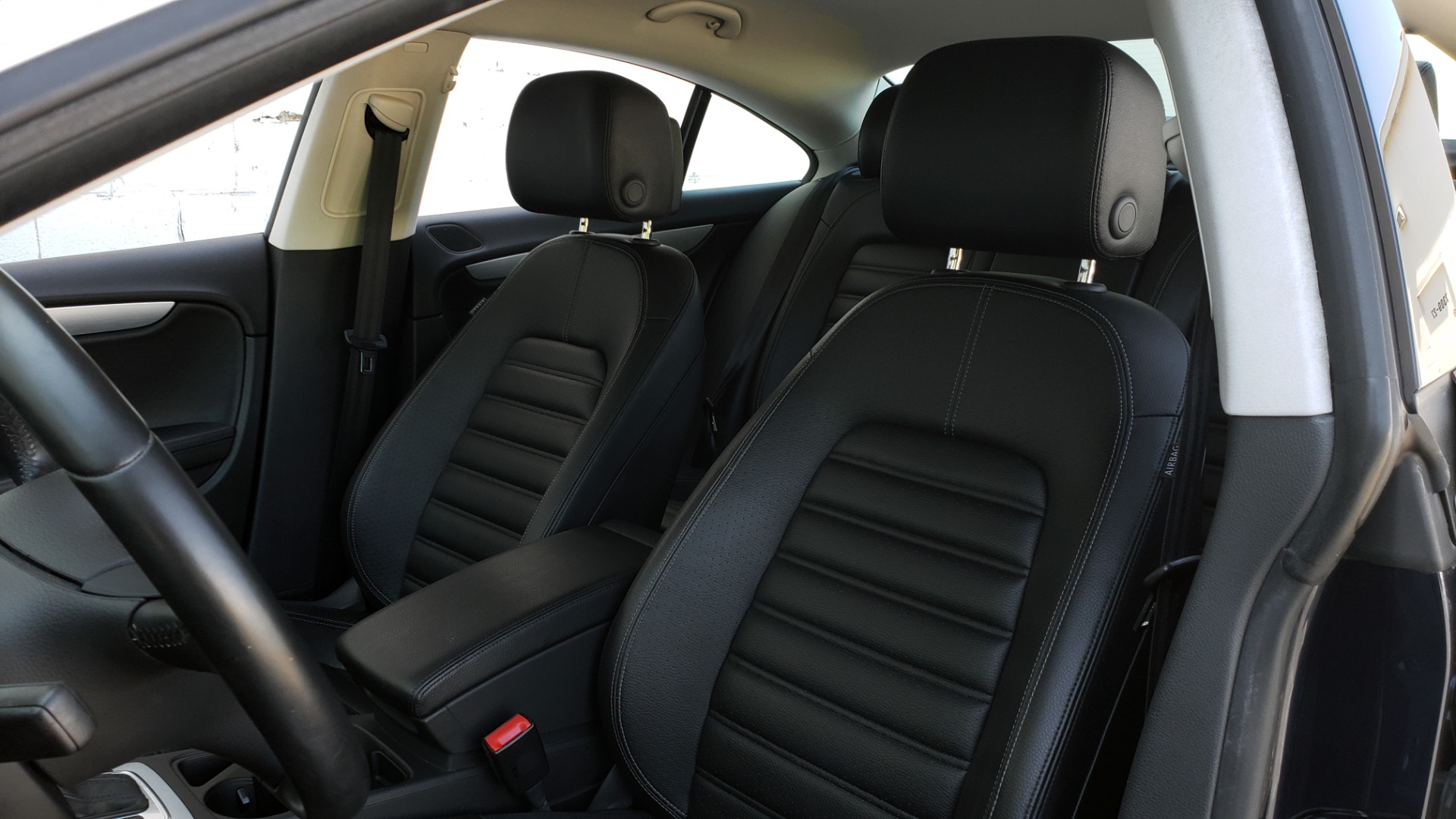 Used 2013 Volkswagen CC SPORT W/LIGHTING PKG / 2.0L 4-CYL / DSG 6-SPD AUTO for sale Sold at Formula Imports in Charlotte NC 28227 33