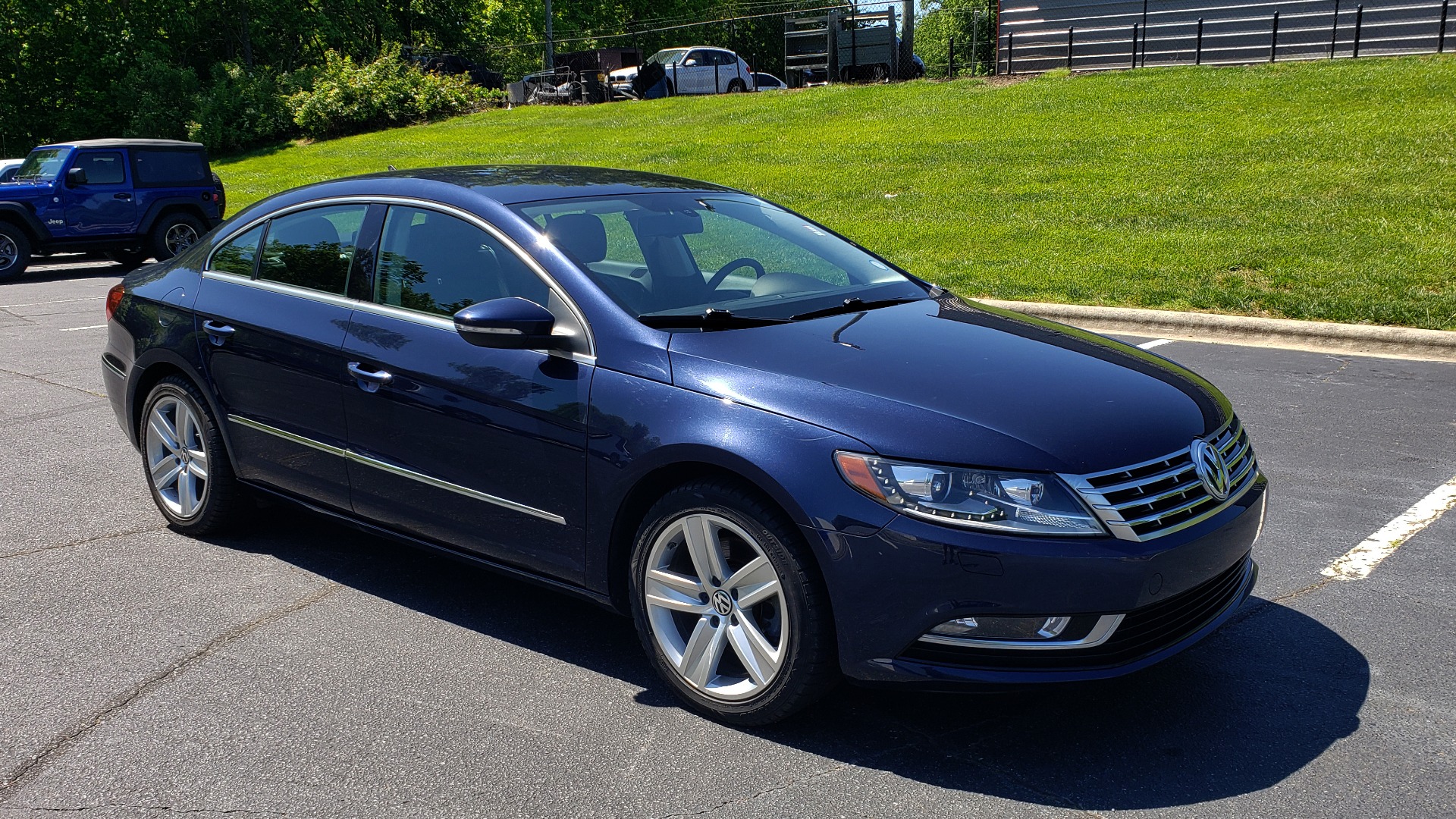 Used 2013 Volkswagen CC SPORT W/LIGHTING PKG / 2.0L 4-CYL / DSG 6-SPD AUTO for sale Sold at Formula Imports in Charlotte NC 28227 4