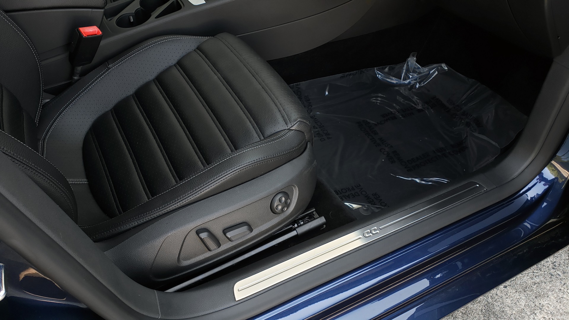 Used 2013 Volkswagen CC SPORT W/LIGHTING PKG / 2.0L 4-CYL / DSG 6-SPD AUTO for sale Sold at Formula Imports in Charlotte NC 28227 59