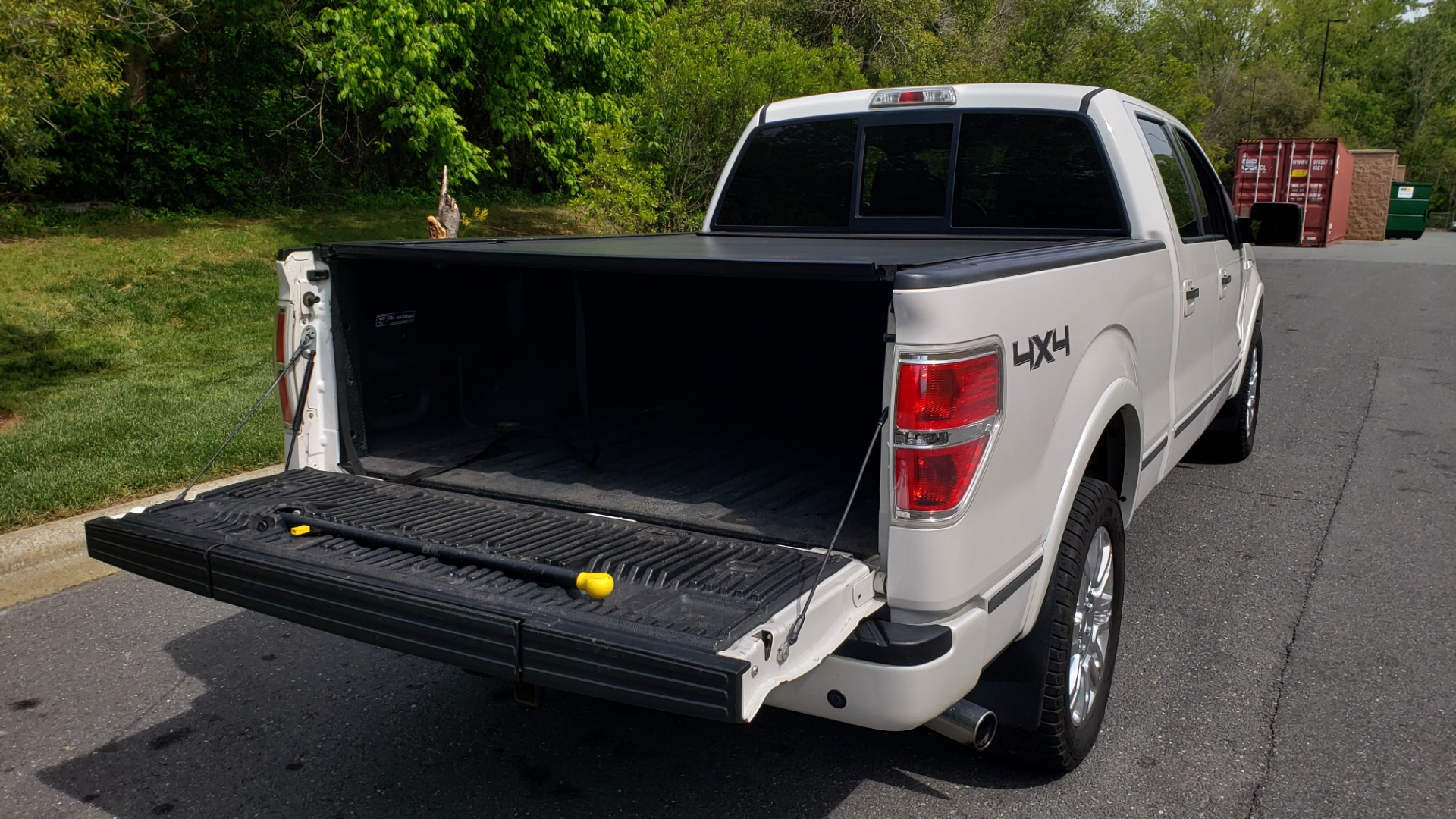 Used 2011 Ford F-150 PLATINUM 4X4 SUPERCREW / NAV / SUNROOF / SONY / REARVIEW for sale Sold at Formula Imports in Charlotte NC 28227 16