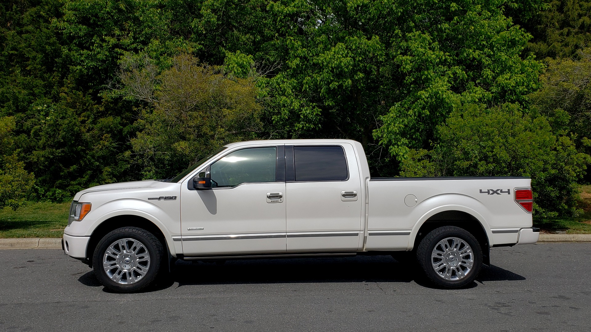 Used 2011 Ford F-150 PLATINUM 4X4 SUPERCREW / NAV / SUNROOF / SONY / REARVIEW for sale Sold at Formula Imports in Charlotte NC 28227 2