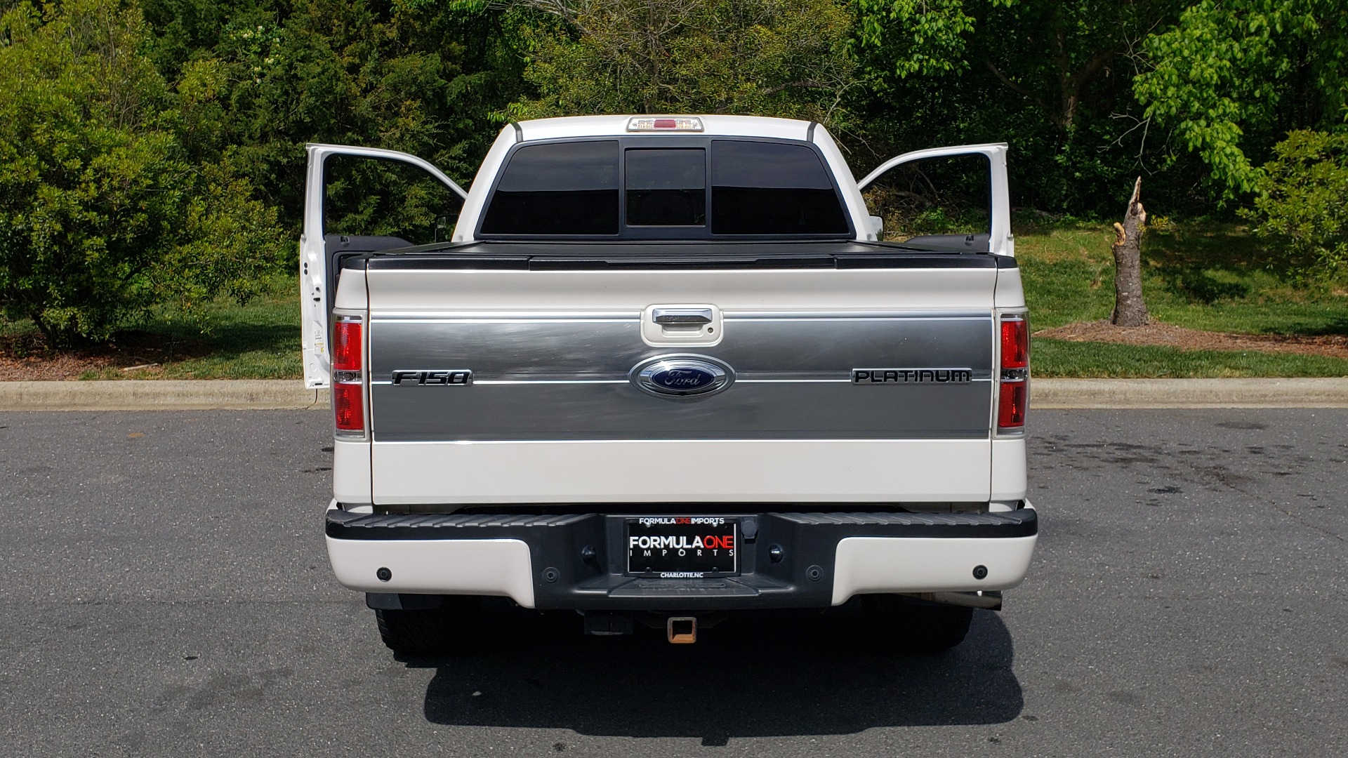 Used 2011 Ford F-150 PLATINUM 4X4 SUPERCREW / NAV / SUNROOF / SONY / REARVIEW for sale Sold at Formula Imports in Charlotte NC 28227 28