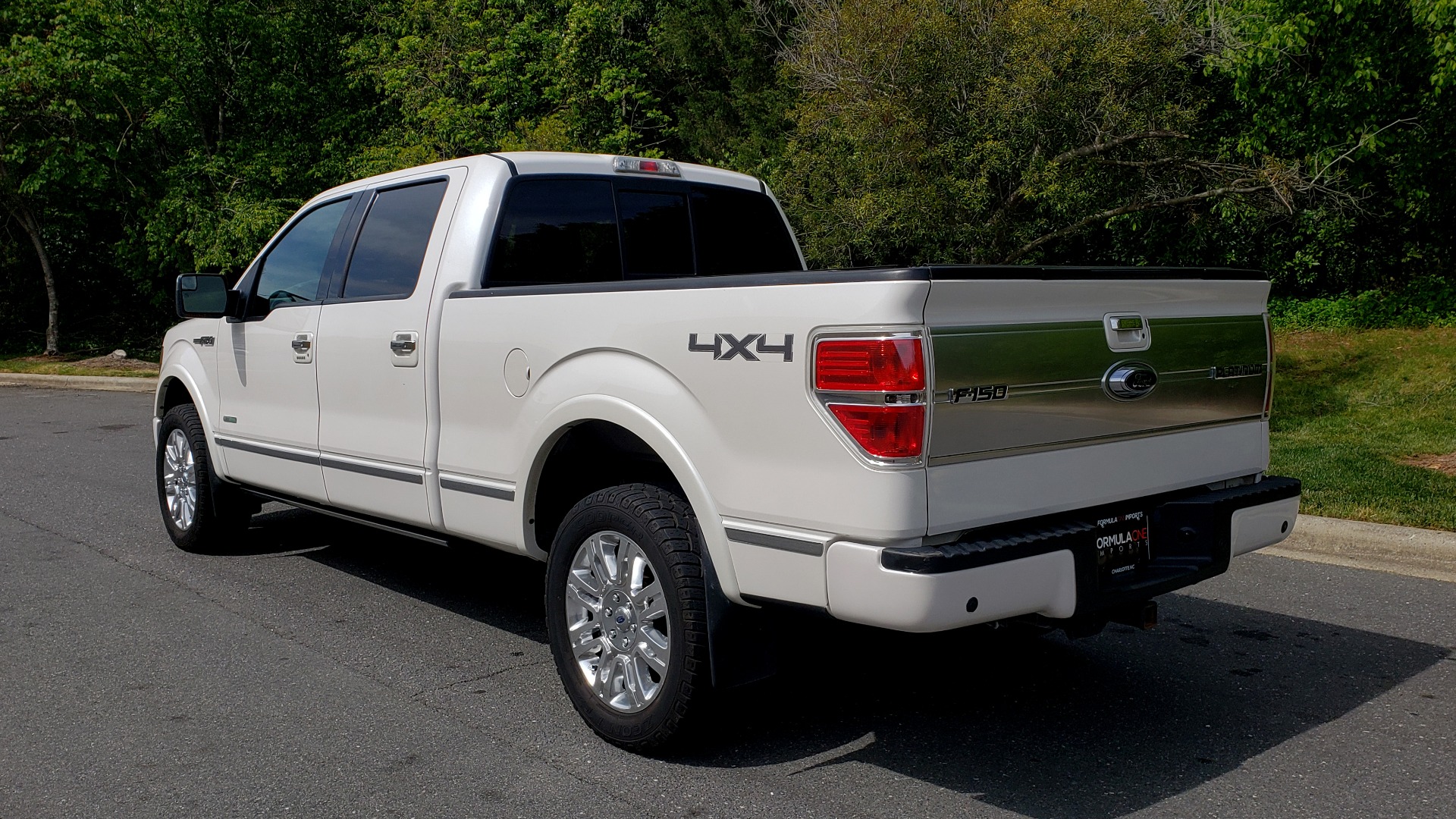 Used 2011 Ford F-150 PLATINUM 4X4 SUPERCREW / NAV / SUNROOF / SONY / REARVIEW for sale Sold at Formula Imports in Charlotte NC 28227 3