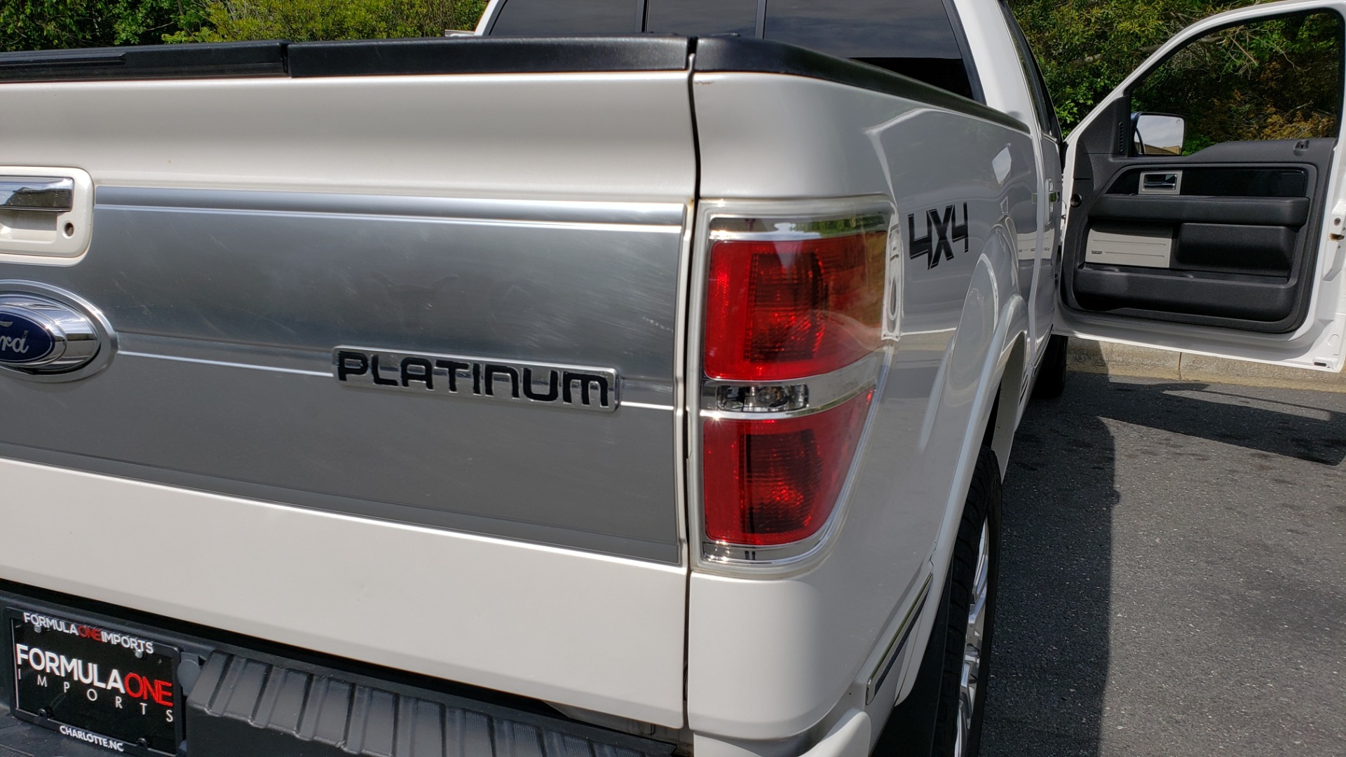 Used 2011 Ford F-150 PLATINUM 4X4 SUPERCREW / NAV / SUNROOF / SONY / REARVIEW for sale Sold at Formula Imports in Charlotte NC 28227 30