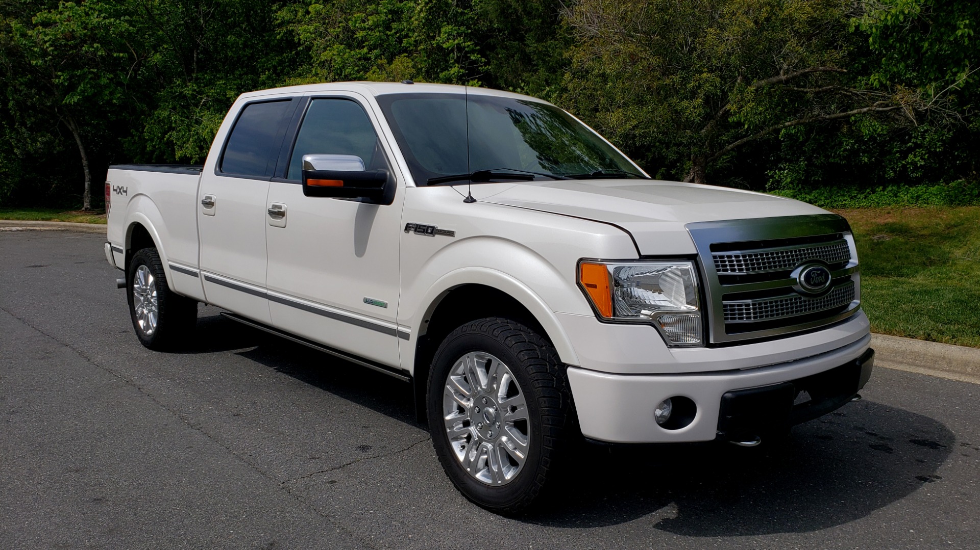 Used 2011 Ford F-150 PLATINUM 4X4 SUPERCREW / NAV / SUNROOF / SONY / REARVIEW for sale Sold at Formula Imports in Charlotte NC 28227 4