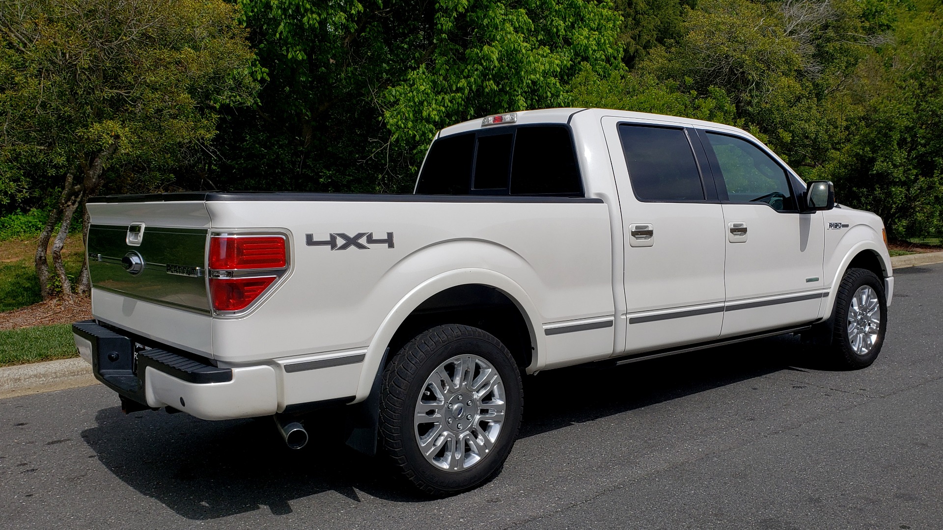 Used 2011 Ford F-150 PLATINUM 4X4 SUPERCREW / NAV / SUNROOF / SONY / REARVIEW for sale Sold at Formula Imports in Charlotte NC 28227 6