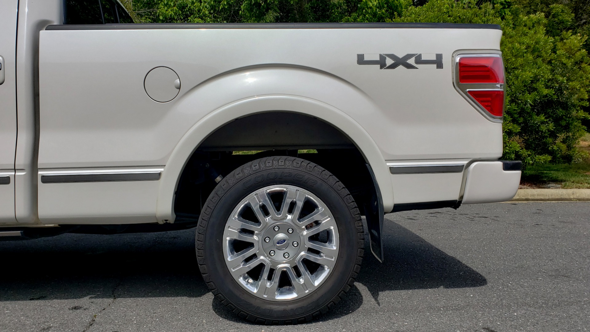 Used 2011 Ford F-150 PLATINUM 4X4 SUPERCREW / NAV / SUNROOF / SONY / REARVIEW for sale Sold at Formula Imports in Charlotte NC 28227 90