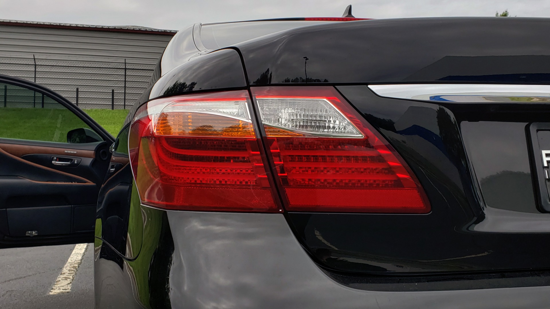 Used 2012 Lexus LS 460 COMFORT W/SPORT / VENT SEATS / NAV / MARK LEV SND / SUNROOF for sale Sold at Formula Imports in Charlotte NC 28227 20