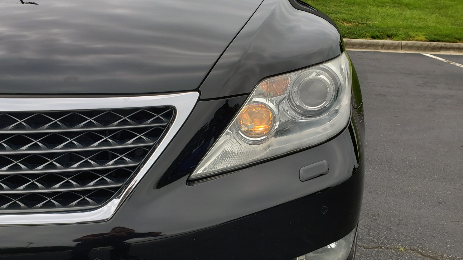 Used 2012 Lexus LS 460 COMFORT W/SPORT / VENT SEATS / NAV / MARK LEV SND / SUNROOF for sale Sold at Formula Imports in Charlotte NC 28227 24