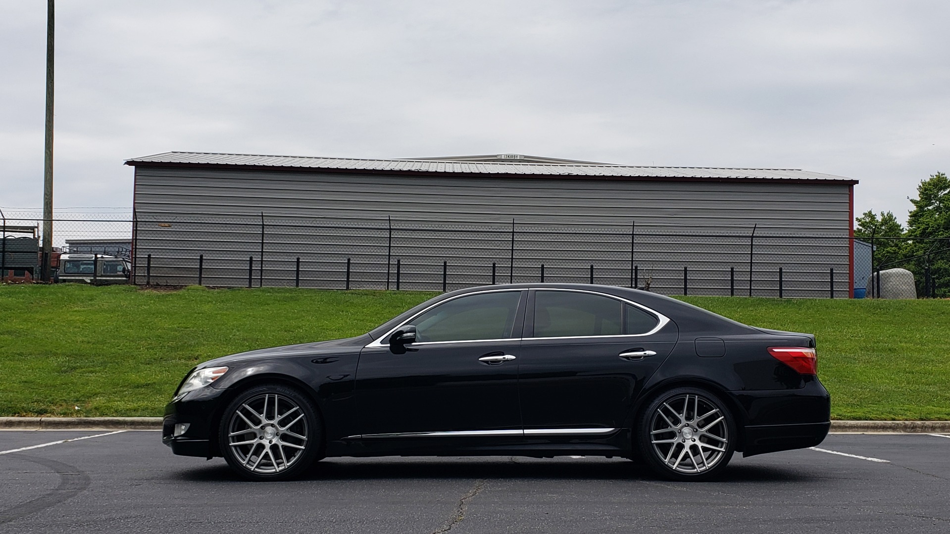 Used 2012 Lexus LS 460 COMFORT W/SPORT / VENT SEATS / NAV / MARK LEV SND / SUNROOF for sale Sold at Formula Imports in Charlotte NC 28227 3