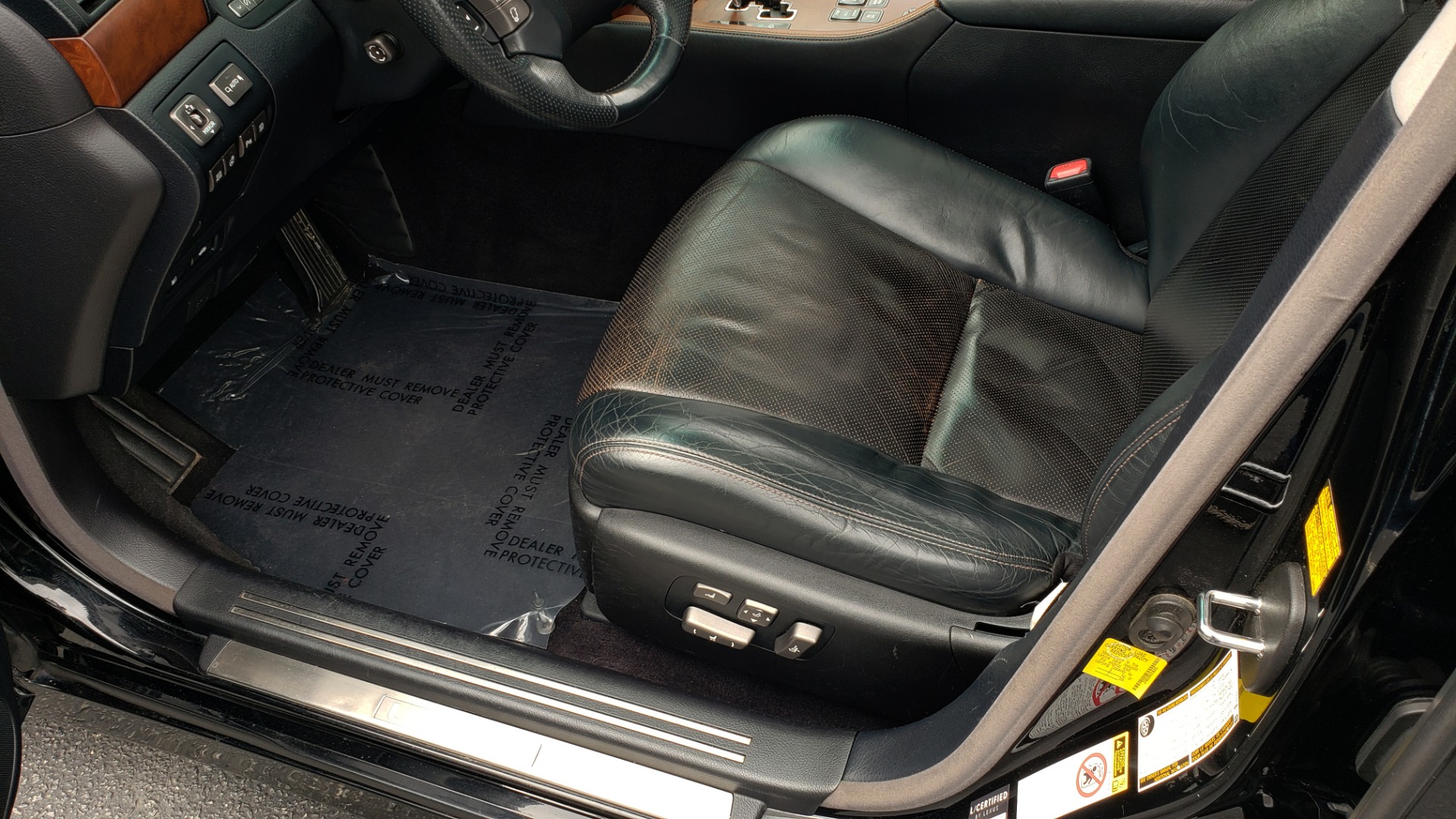 Used 2012 Lexus LS 460 COMFORT W/SPORT / VENT SEATS / NAV / MARK LEV SND / SUNROOF for sale Sold at Formula Imports in Charlotte NC 28227 33