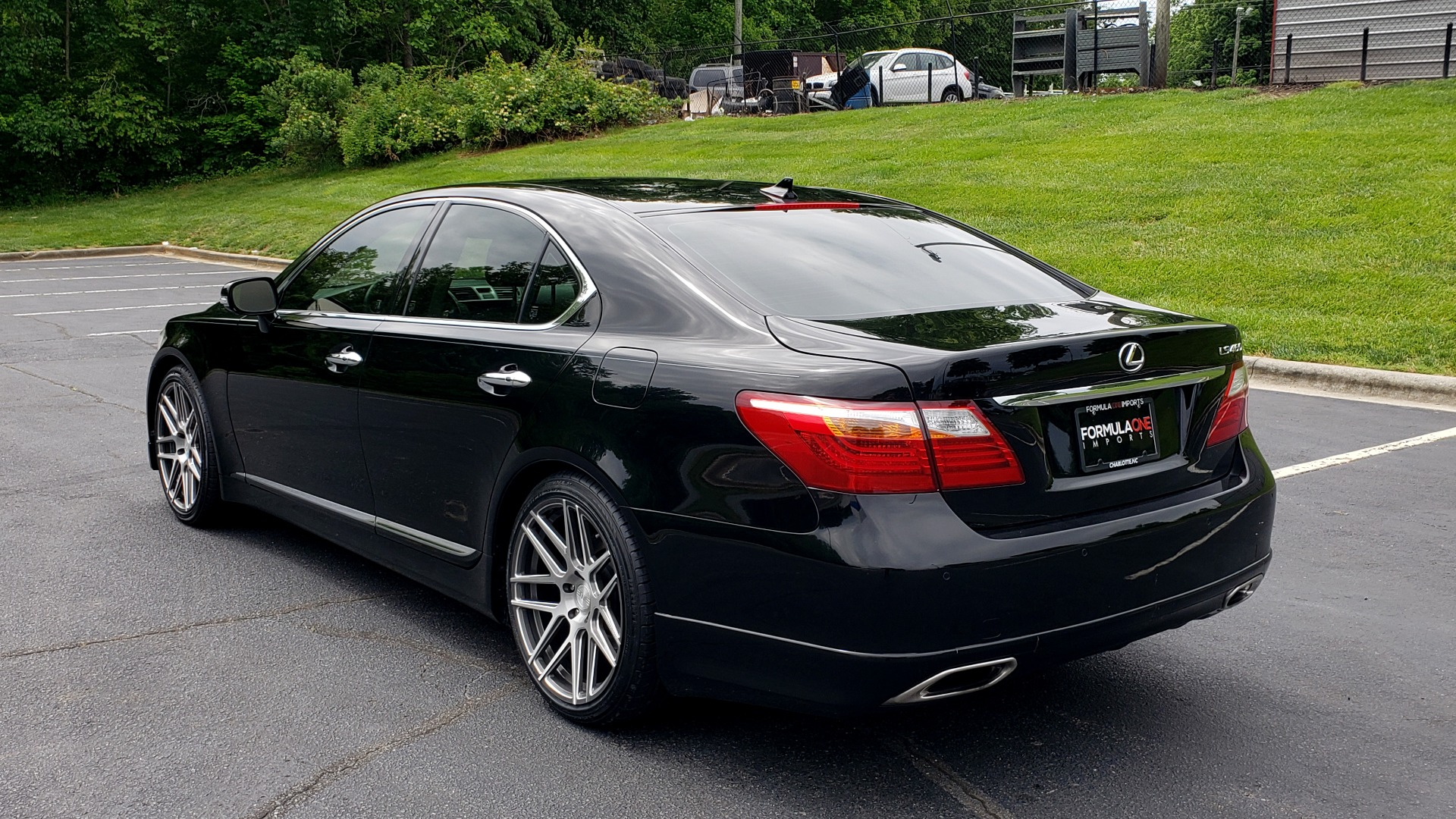 Used 2012 Lexus LS 460 COMFORT W/SPORT / VENT SEATS / NAV / MARK LEV SND / SUNROOF for sale Sold at Formula Imports in Charlotte NC 28227 4