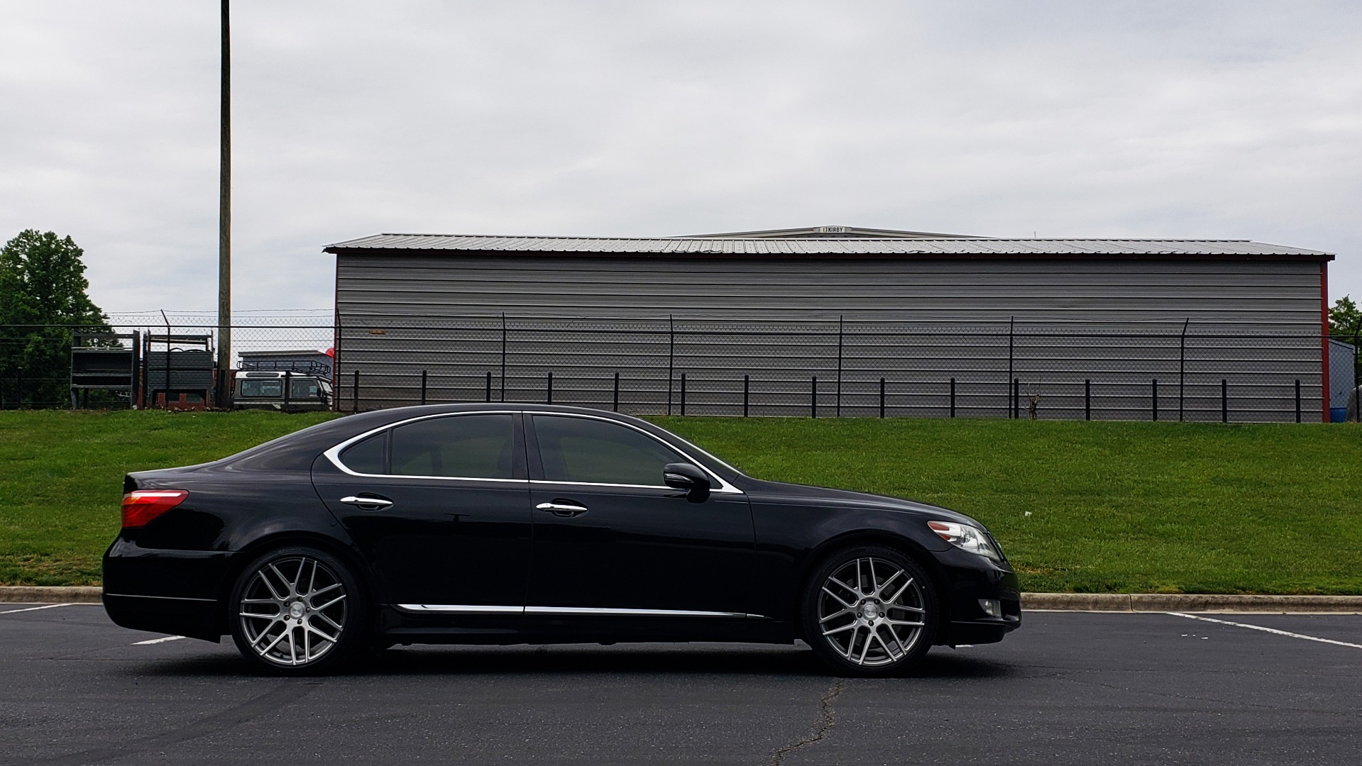 Used 2012 Lexus LS 460 COMFORT W/SPORT / VENT SEATS / NAV / MARK LEV SND / SUNROOF for sale Sold at Formula Imports in Charlotte NC 28227 6