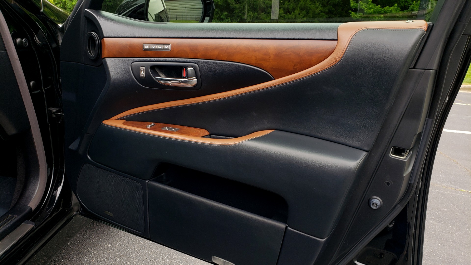 Used 2012 Lexus LS 460 COMFORT W/SPORT / VENT SEATS / NAV / MARK LEV SND / SUNROOF for sale Sold at Formula Imports in Charlotte NC 28227 64