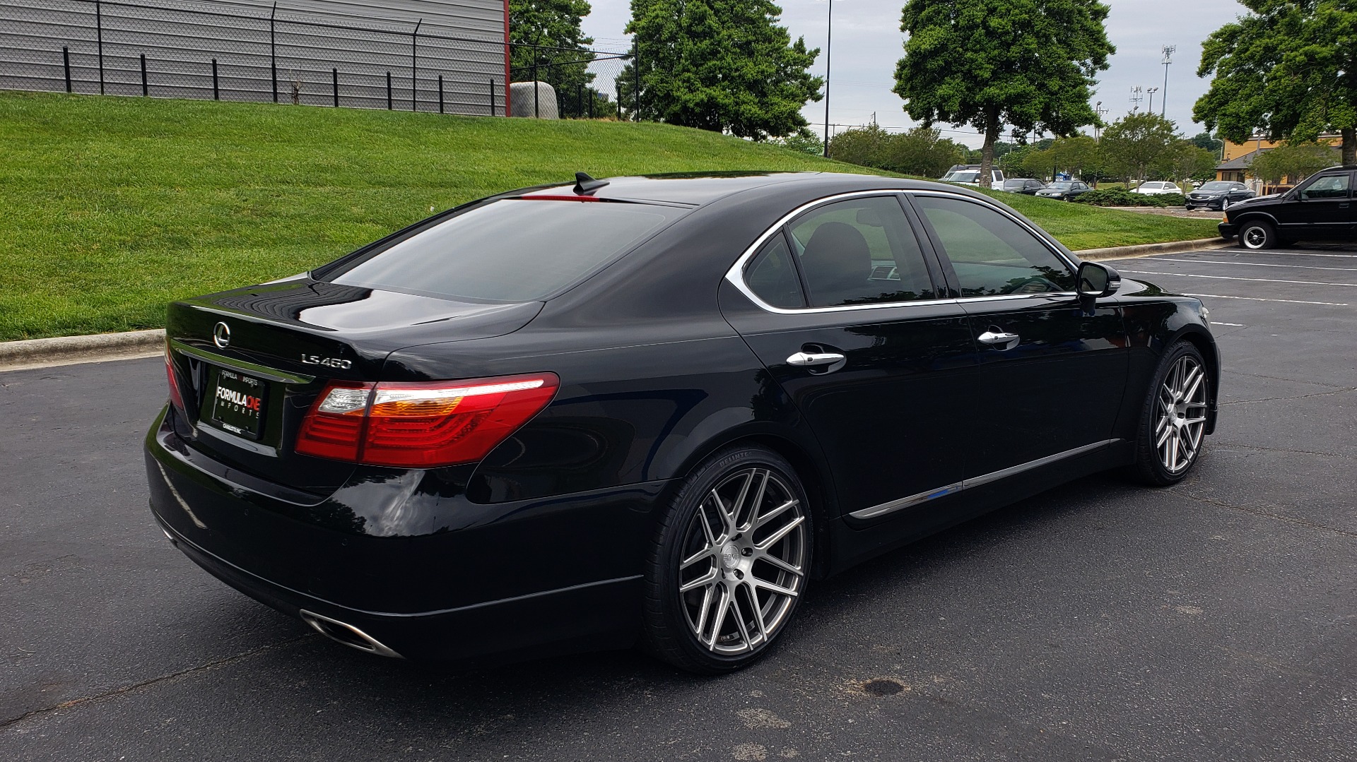 Used 2012 Lexus LS 460 COMFORT W/SPORT / VENT SEATS / NAV / MARK LEV SND / SUNROOF for sale Sold at Formula Imports in Charlotte NC 28227 7