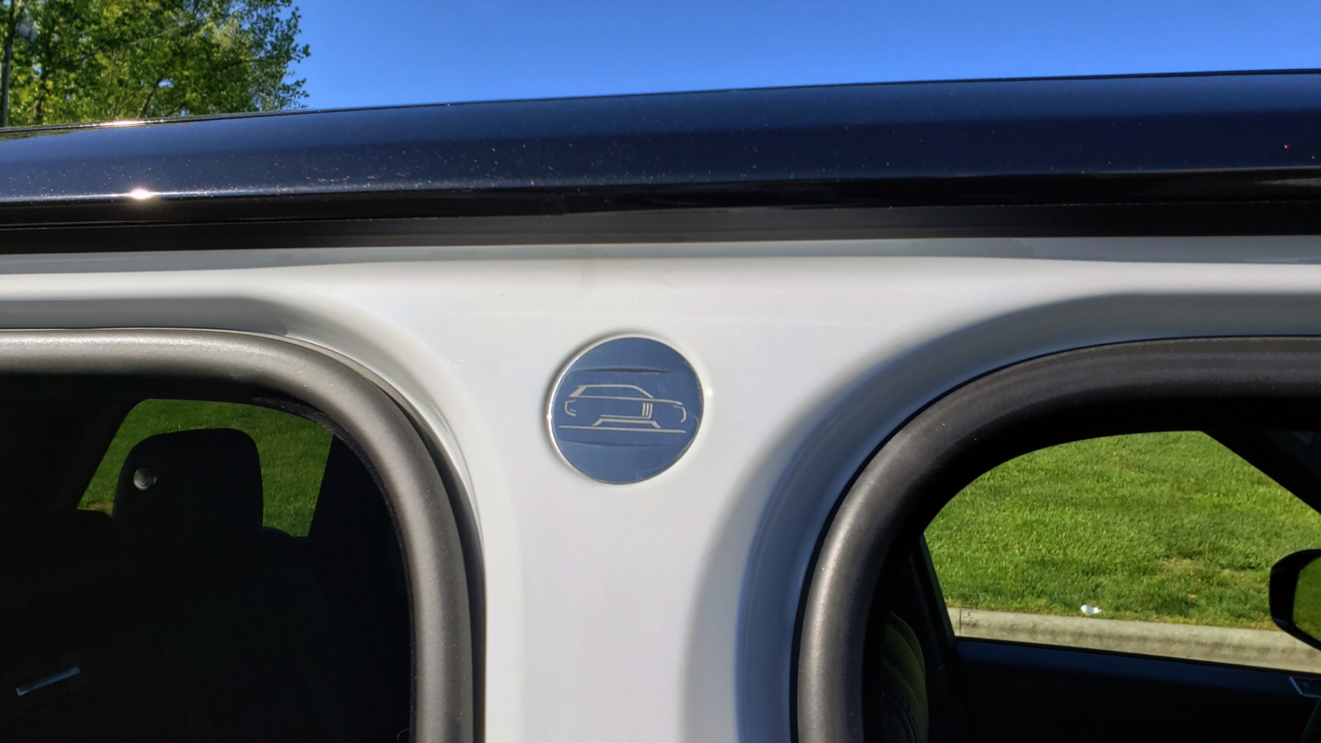 Used 2016 Land Rover RANGE ROVER HSE / NAV / VISION ASSIST / MERIDIAN / PANO-ROOF / REARVIEW for sale Sold at Formula Imports in Charlotte NC 28227 10