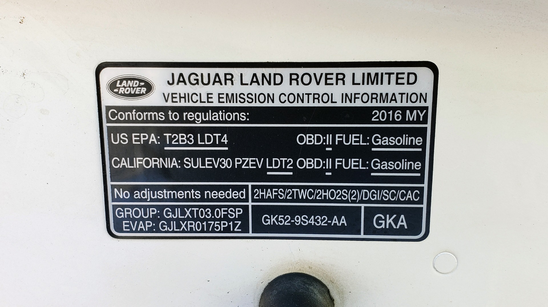 Used 2016 Land Rover RANGE ROVER HSE / NAV / VISION ASSIST / MERIDIAN / PANO-ROOF / REARVIEW for sale Sold at Formula Imports in Charlotte NC 28227 13