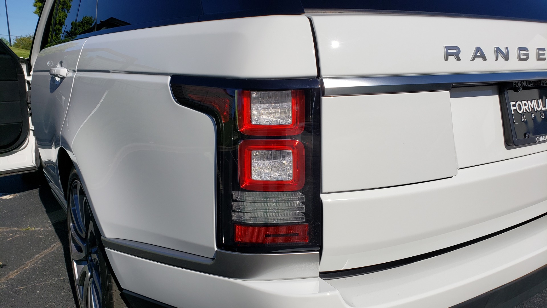 Used 2016 Land Rover RANGE ROVER HSE / NAV / VISION ASSIST / MERIDIAN / PANO-ROOF / REARVIEW for sale Sold at Formula Imports in Charlotte NC 28227 21