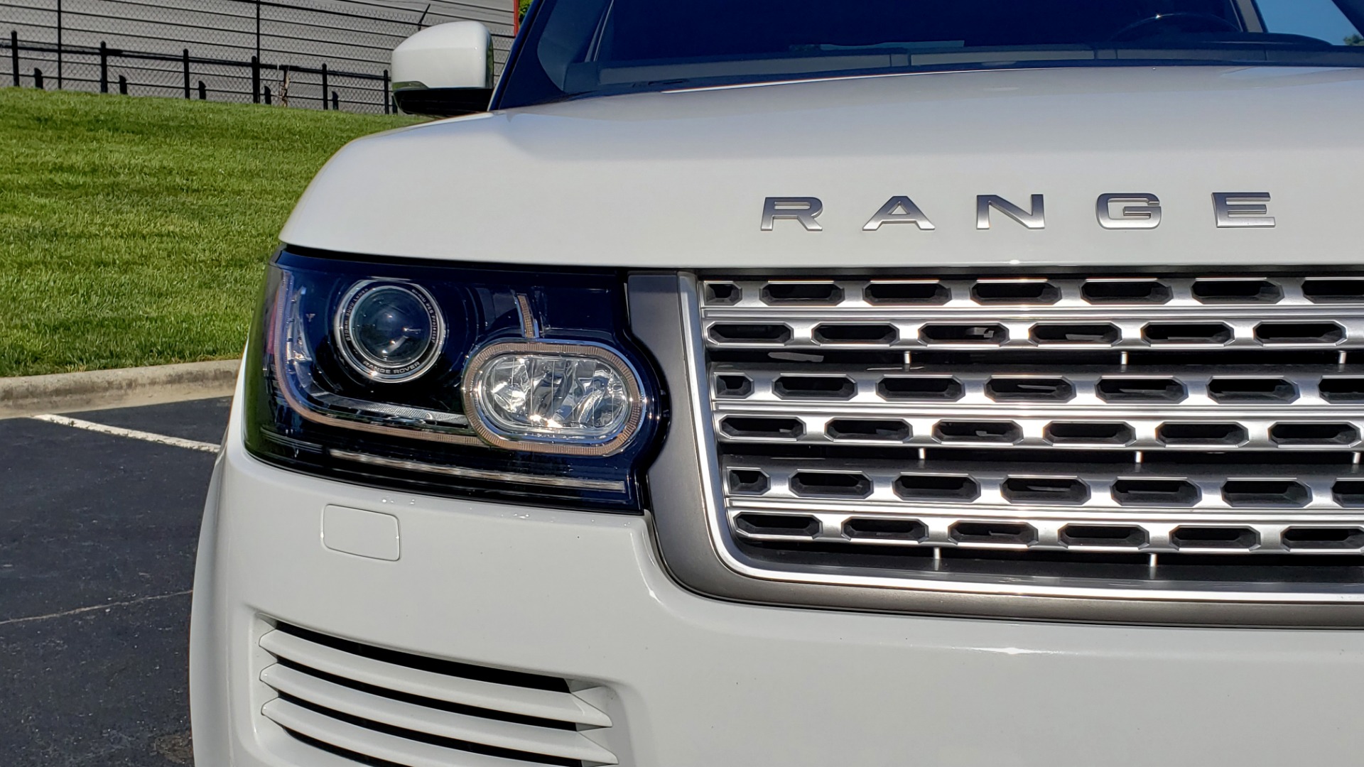 Used 2016 Land Rover RANGE ROVER HSE / NAV / VISION ASSIST / MERIDIAN / PANO-ROOF / REARVIEW for sale Sold at Formula Imports in Charlotte NC 28227 25