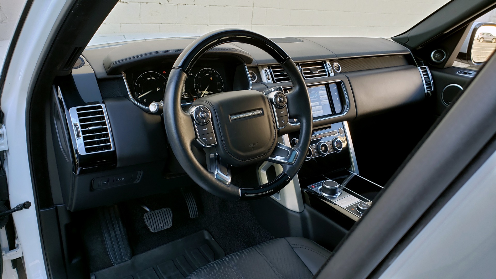 Used 2016 Land Rover RANGE ROVER HSE / NAV / VISION ASSIST / MERIDIAN / PANO-ROOF / REARVIEW for sale Sold at Formula Imports in Charlotte NC 28227 38