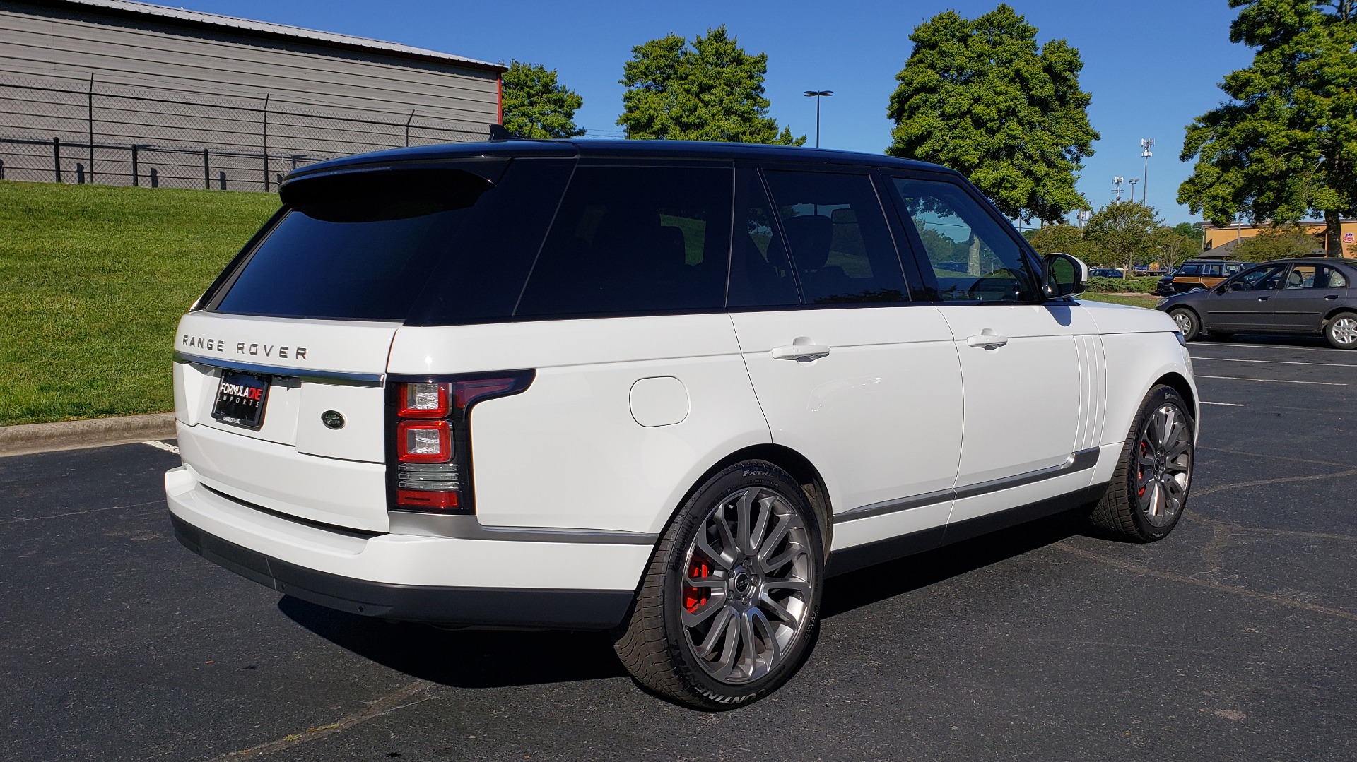 Used 2016 Land Rover RANGE ROVER HSE / NAV / VISION ASSIST / MERIDIAN / PANO-ROOF / REARVIEW for sale Sold at Formula Imports in Charlotte NC 28227 6