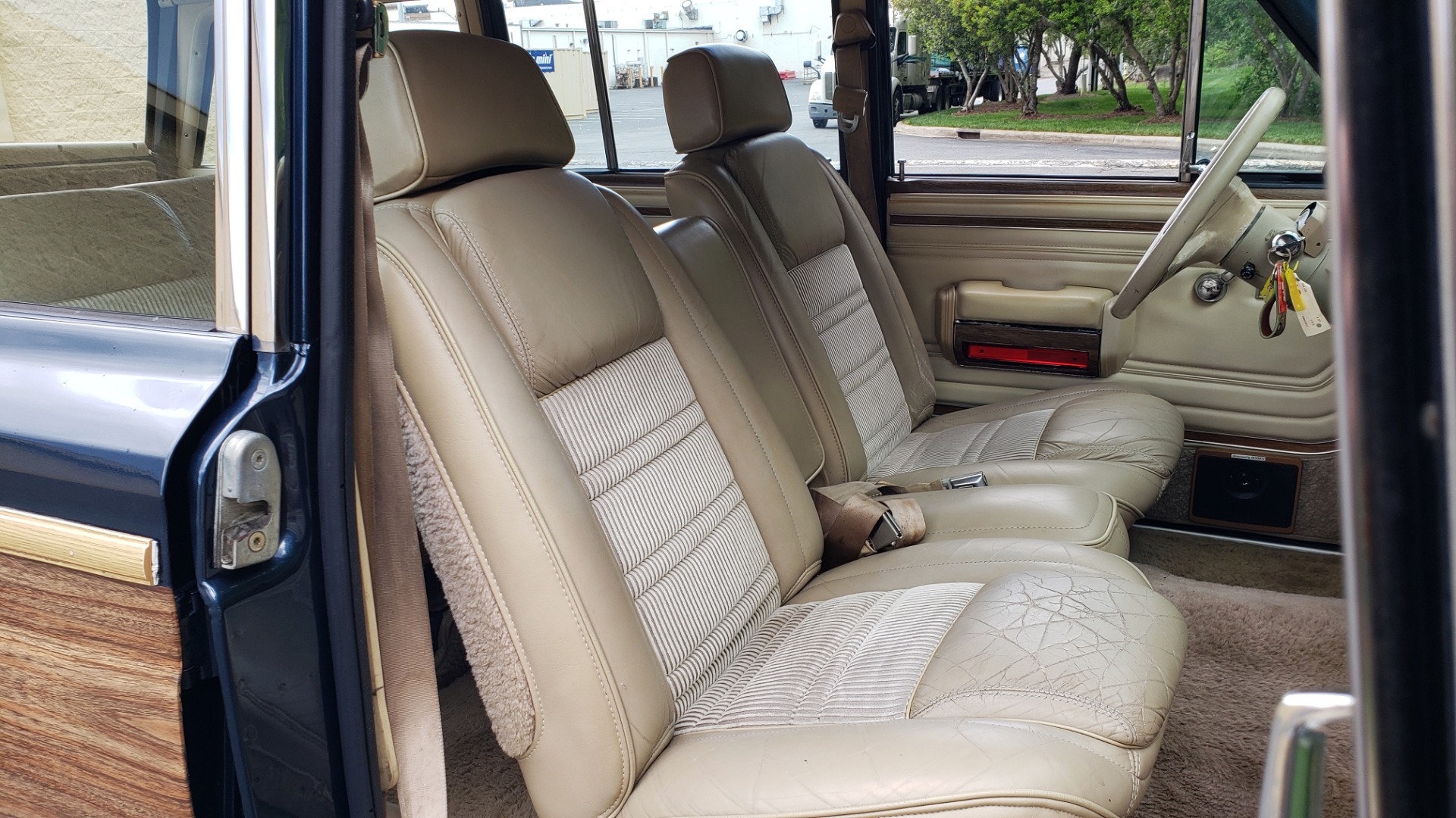 Used 1989 Jeep GRAND WAGONEER 4x4 / 5.9L V8 / 3-SPEED AUTO / PIONEER STEREO for sale Sold at Formula Imports in Charlotte NC 28227 58