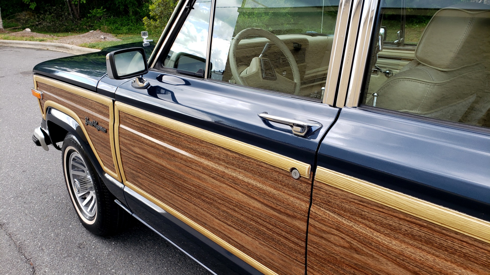 Used 1989 Jeep GRAND WAGONEER 4x4 / 5.9L V8 / 3-SPEED AUTO / PIONEER STEREO for sale Sold at Formula Imports in Charlotte NC 28227 7