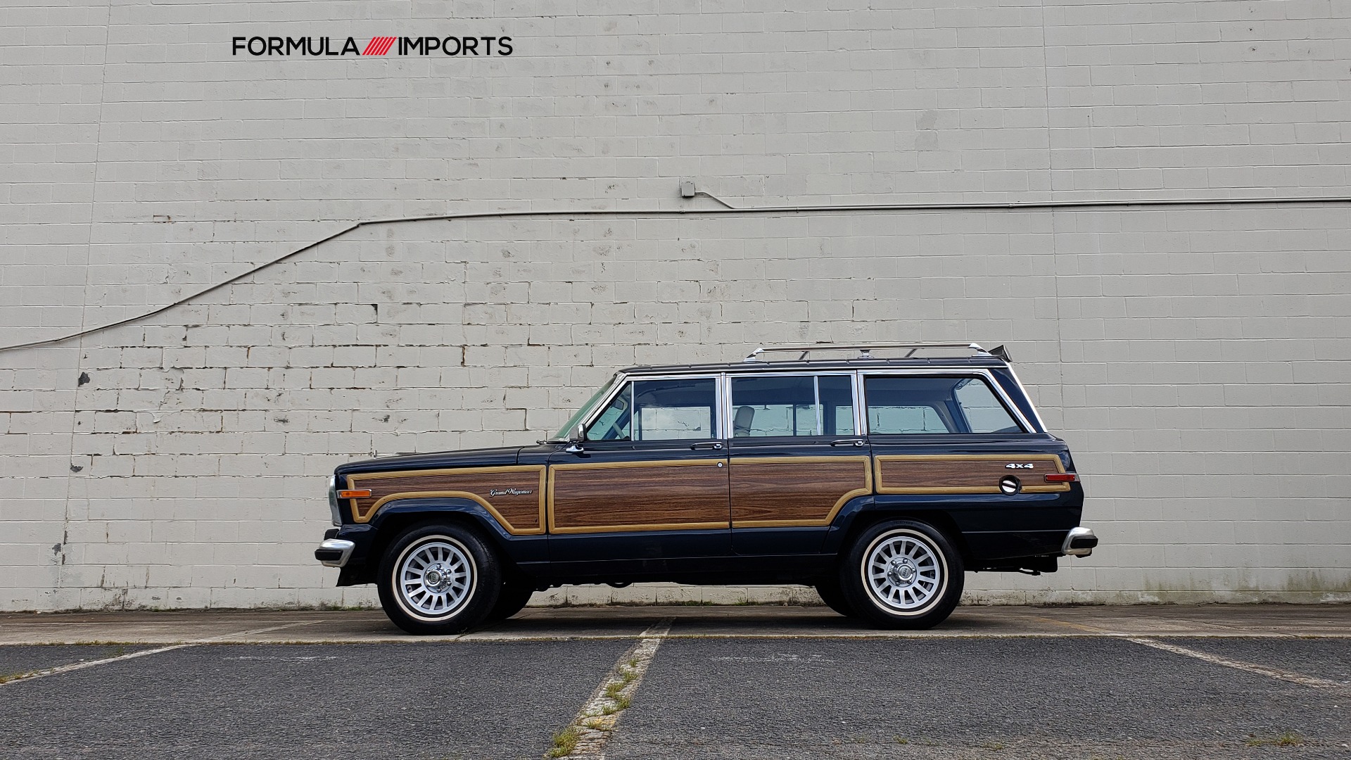 Used 1989 Jeep GRAND WAGONEER 4x4 / 5.9L V8 / 3-SPEED AUTO / PIONEER STEREO for sale Sold at Formula Imports in Charlotte NC 28227 85