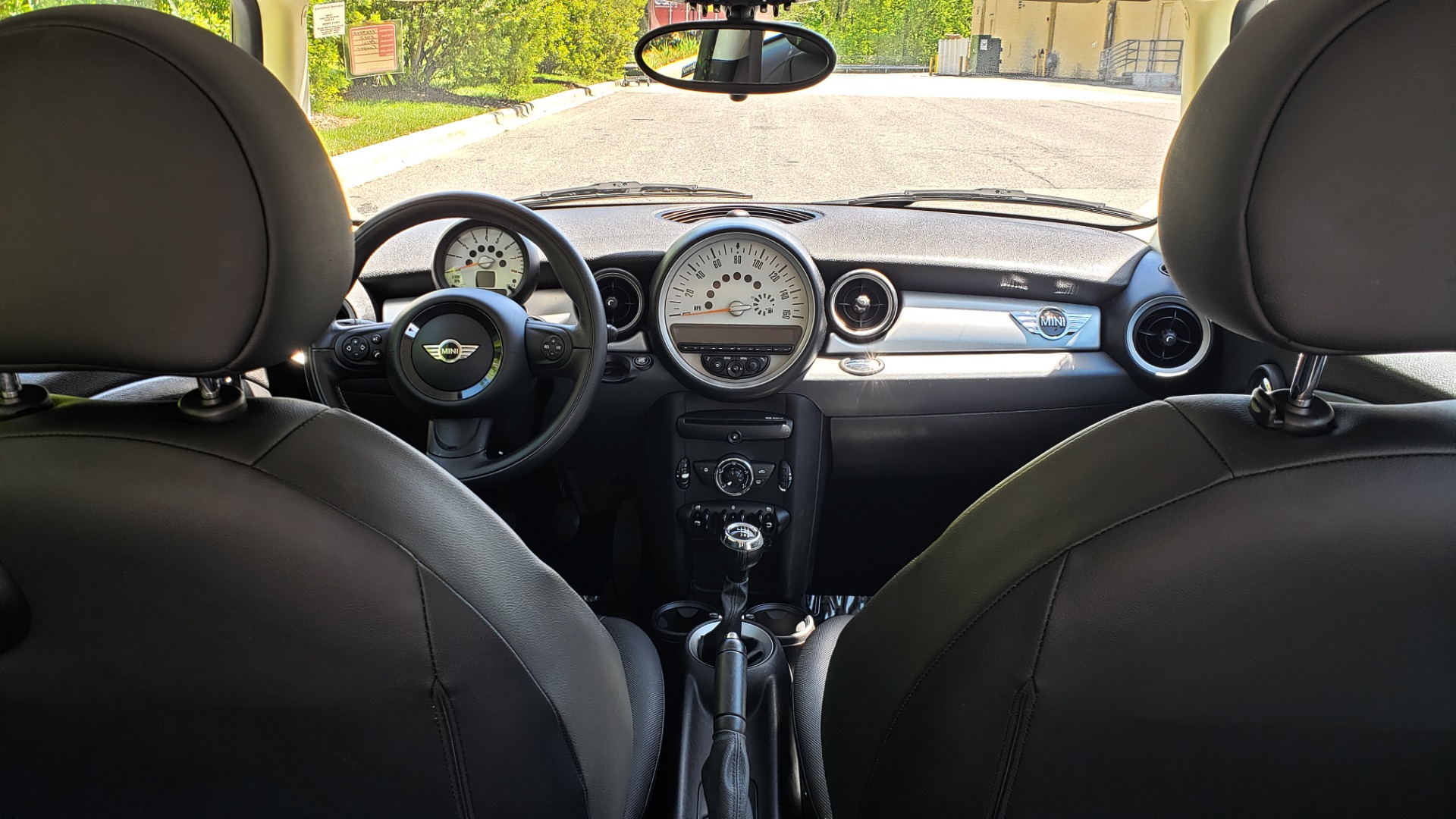 Used 2012 MINI COOPER HARDTOP 6-SPEED MANUAL / VERY CLEAN / 37 MPG for sale Sold at Formula Imports in Charlotte NC 28227 22